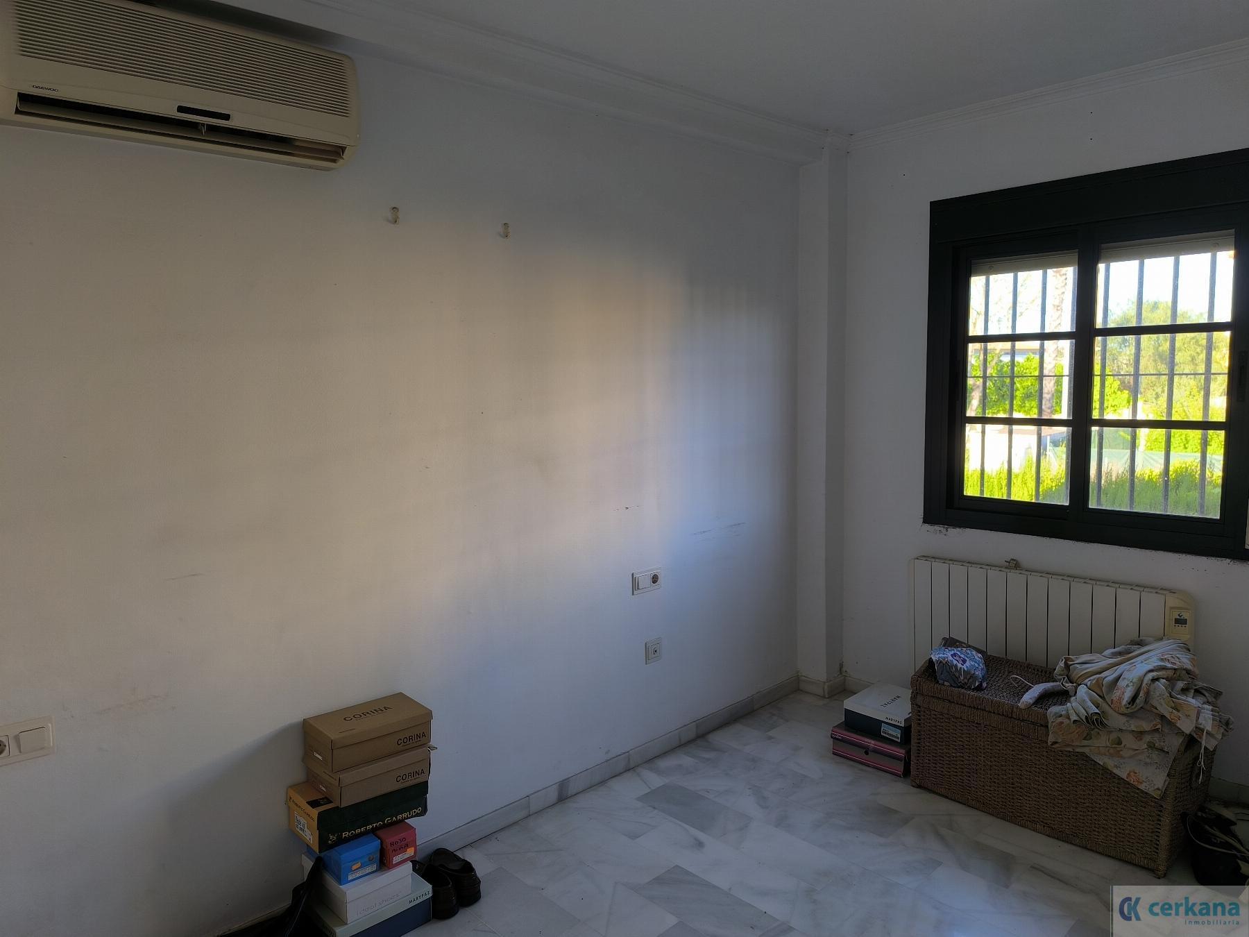 Venta de chalet en Espartinas