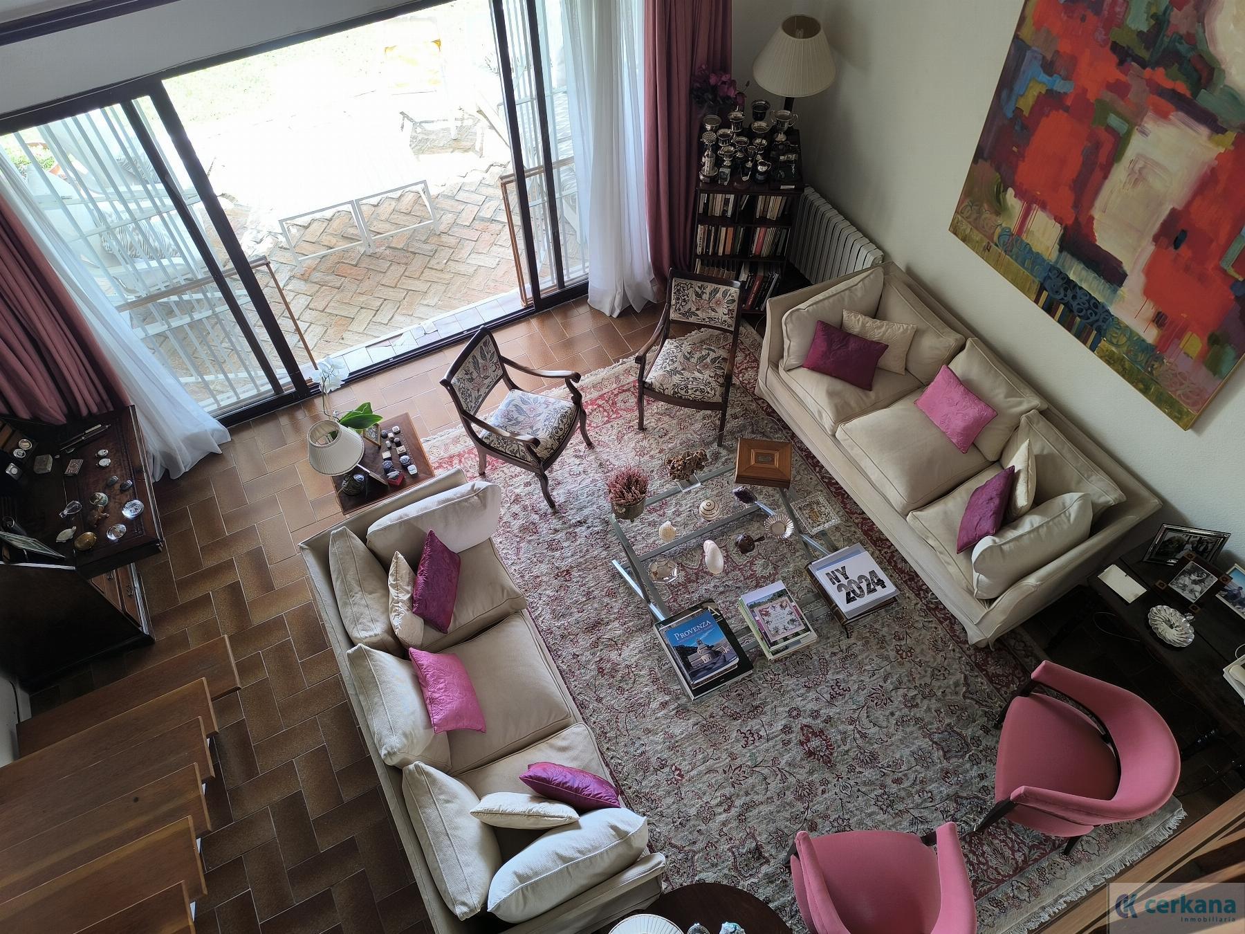 Venta de chalet en Tomares