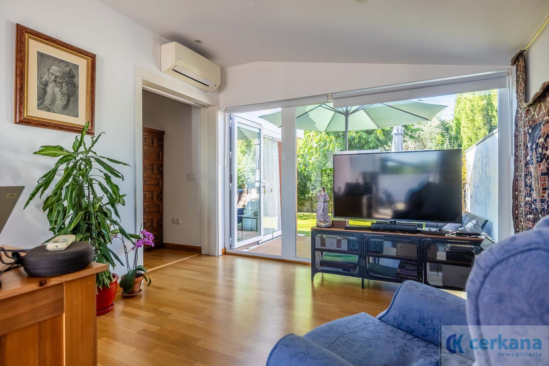 Venta de chalet en Espartinas