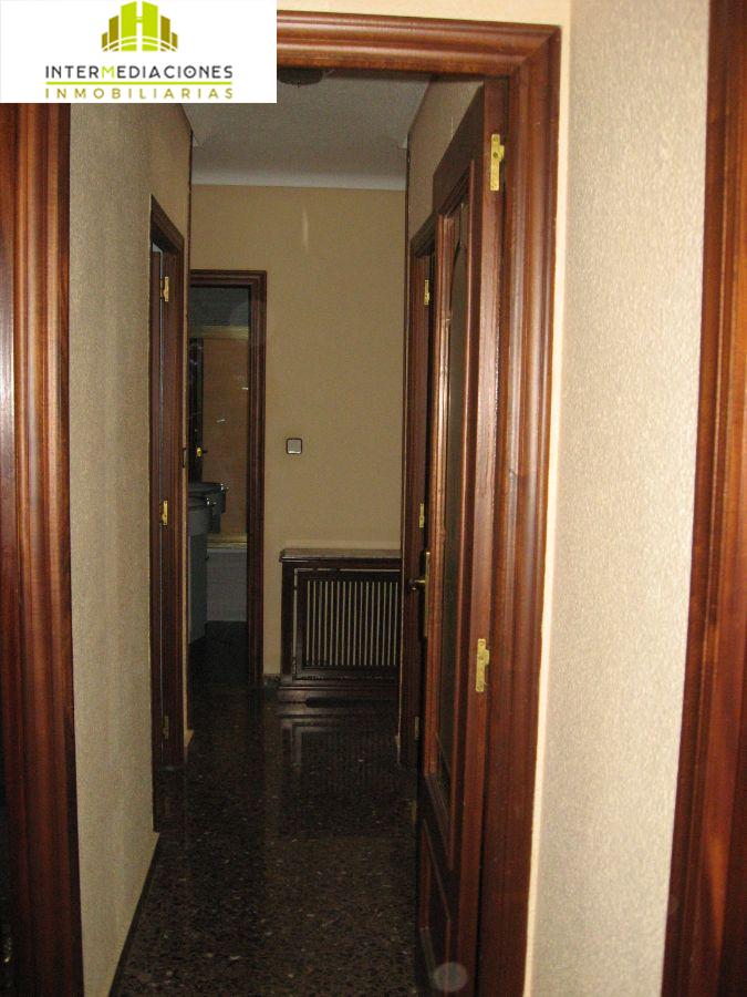 For sale of flat in Albacete