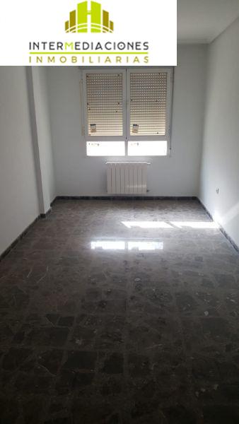For sale of flat in Albacete