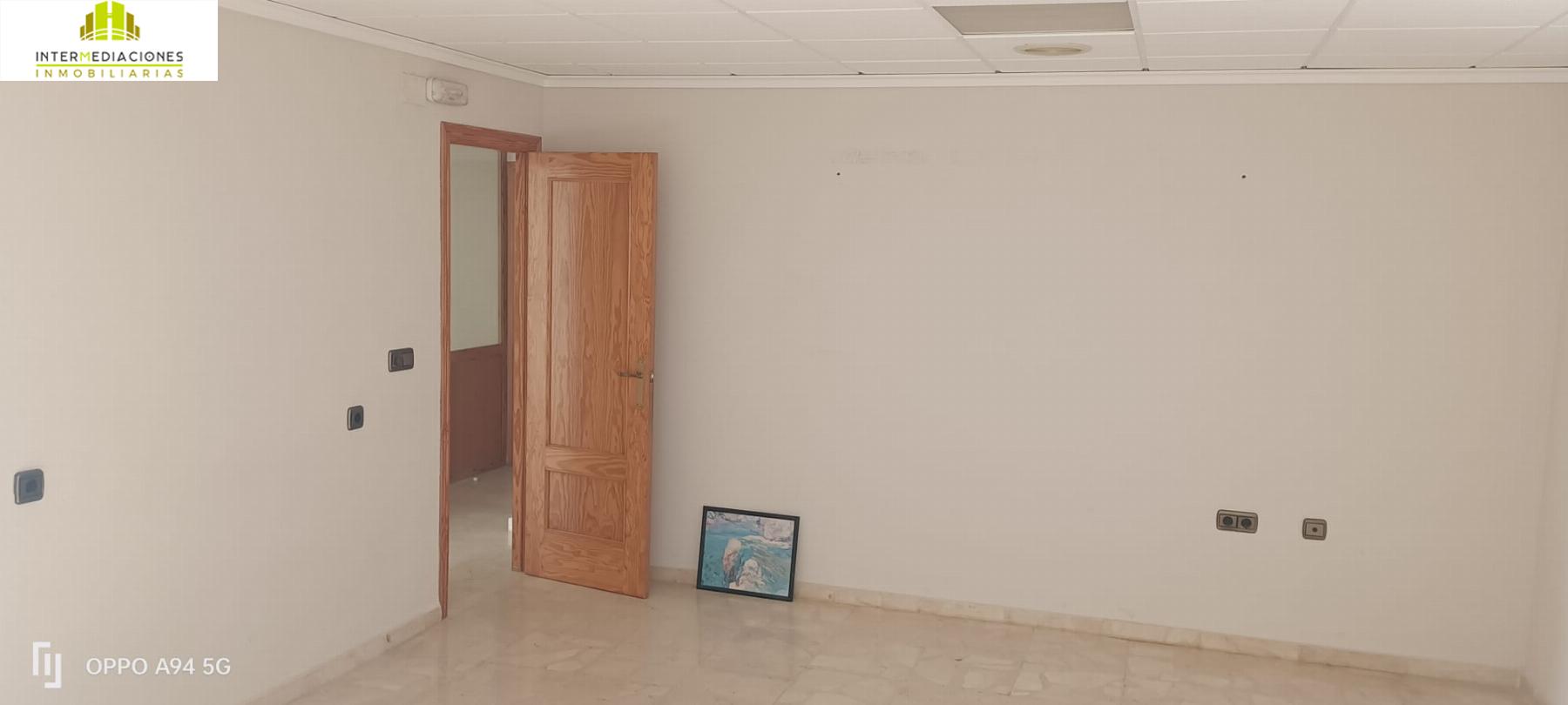 For sale of office in Albacete