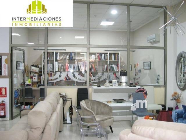 For sale of commercial in Albacete