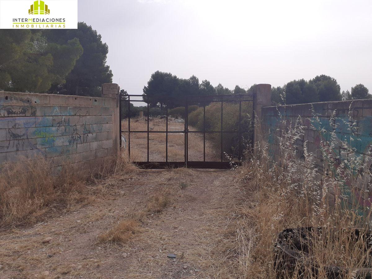 For sale of rural property in Albacete