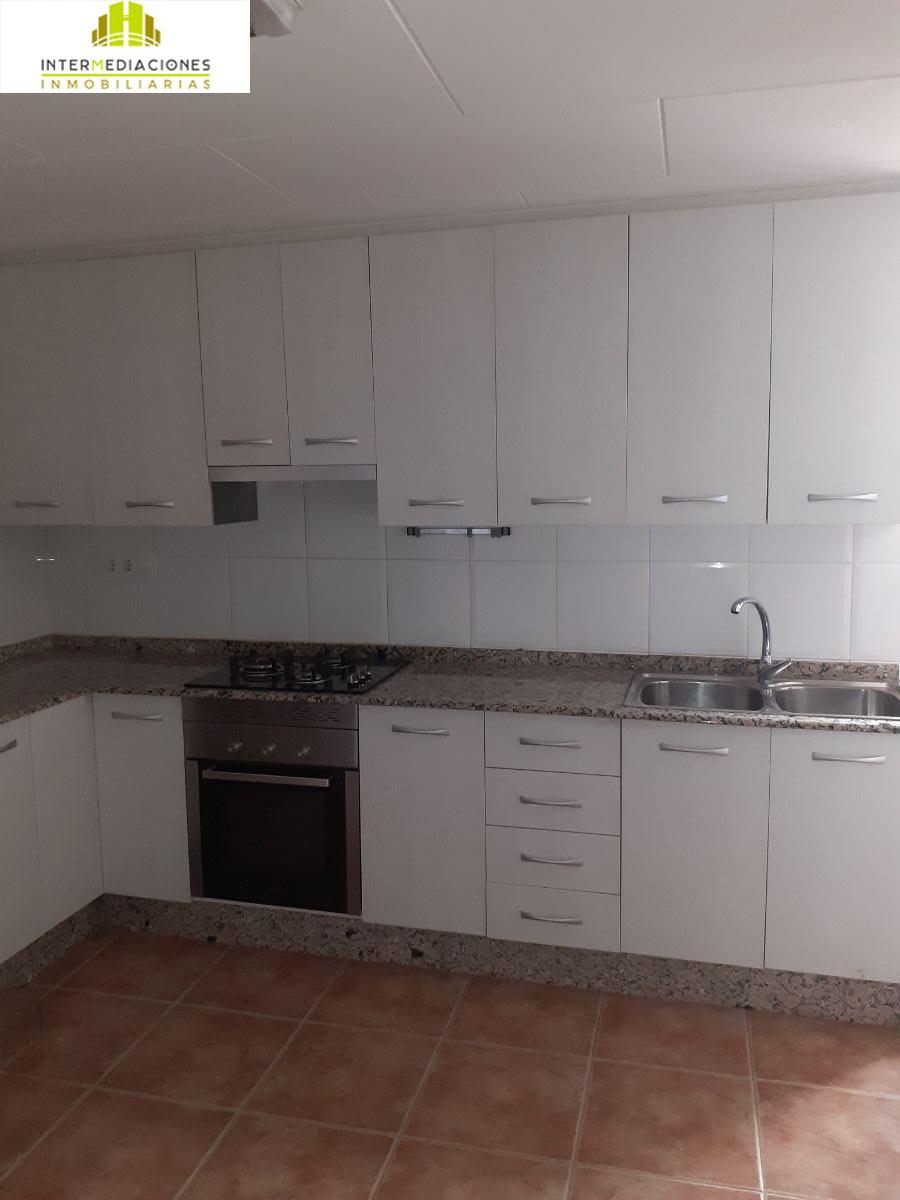 For rent of house in Montalvos