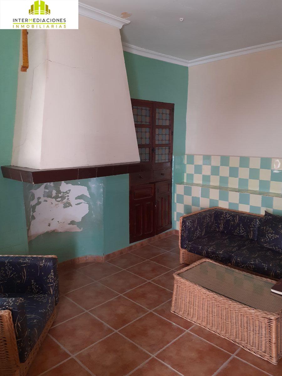 For rent of house in Montalvos