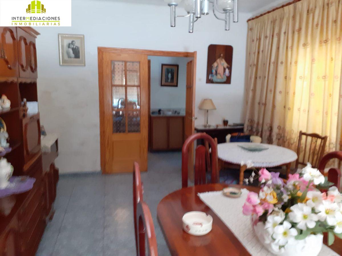 For sale of house in Hoya-Gonzalo