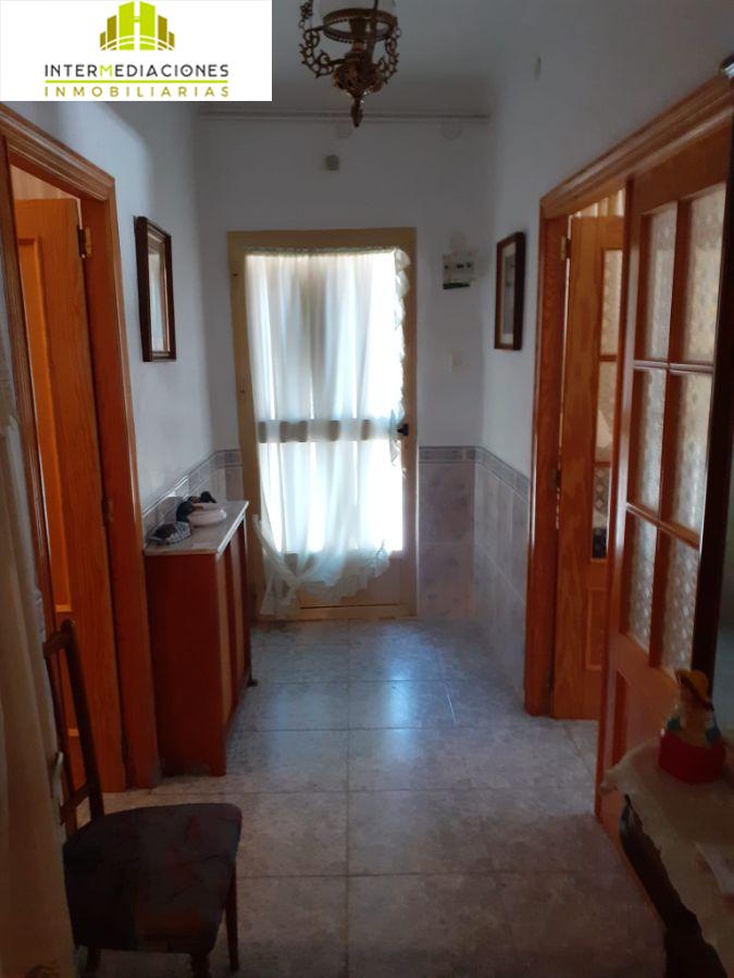 For sale of house in Hoya-Gonzalo