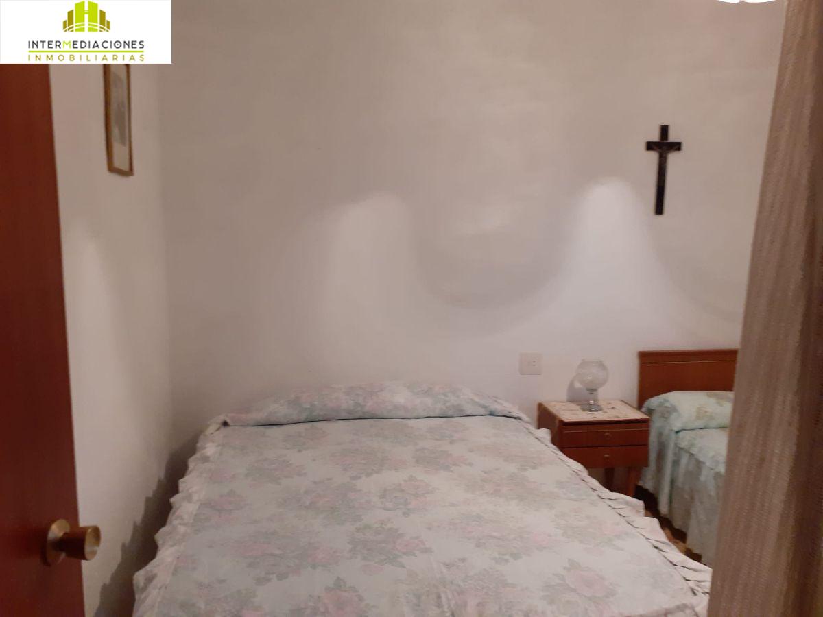 For sale of house in Hoya-Gonzalo