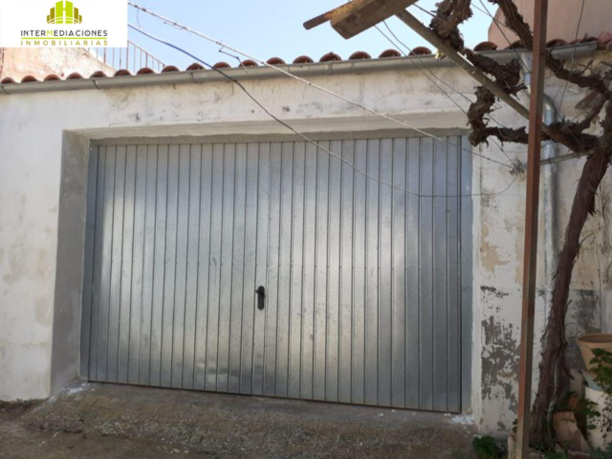 For sale of house in Hoya-Gonzalo