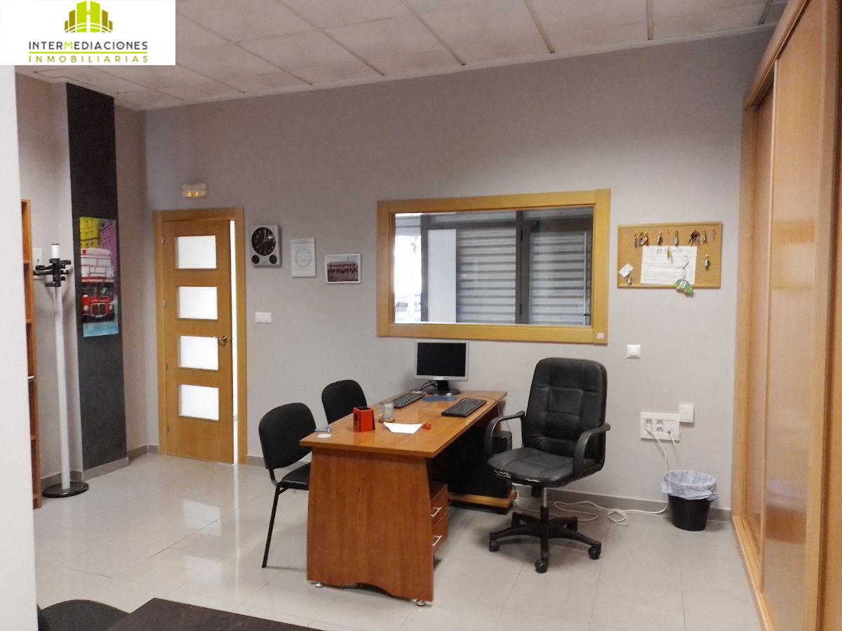 For rent of office in Albacete