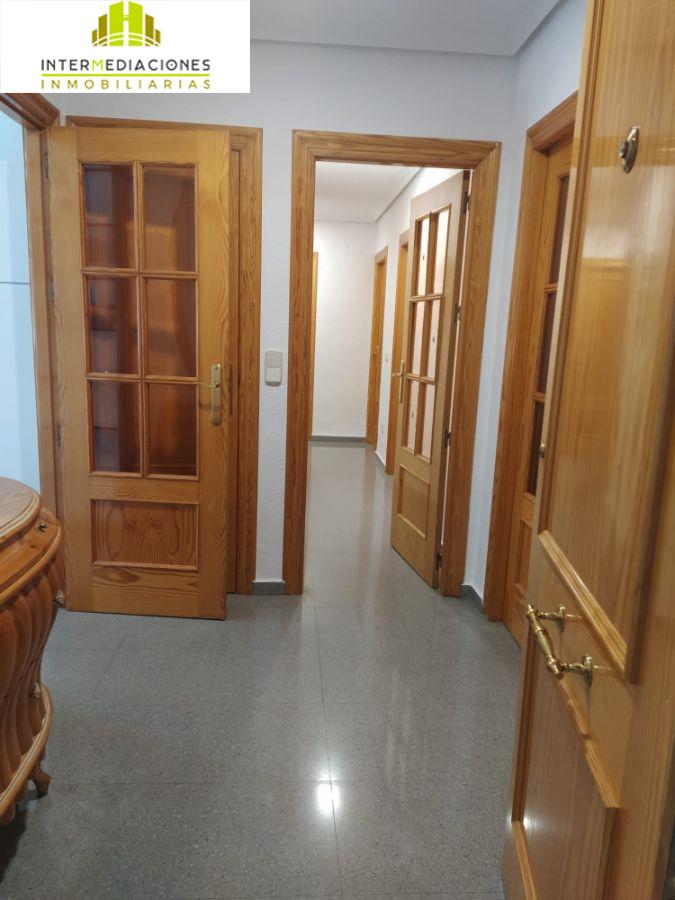 For rent of flat in Pozo Cañada