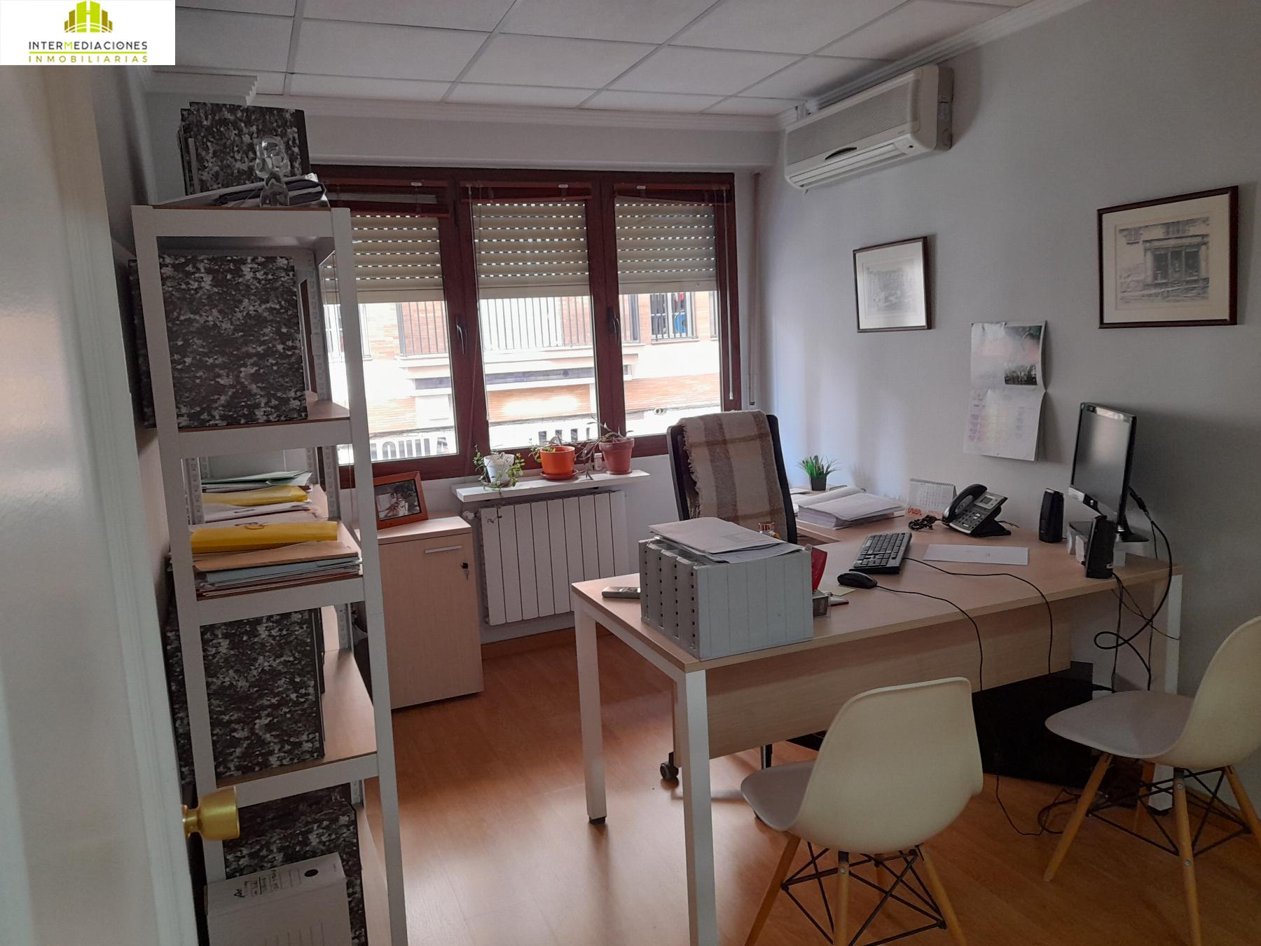 For sale of office in Albacete