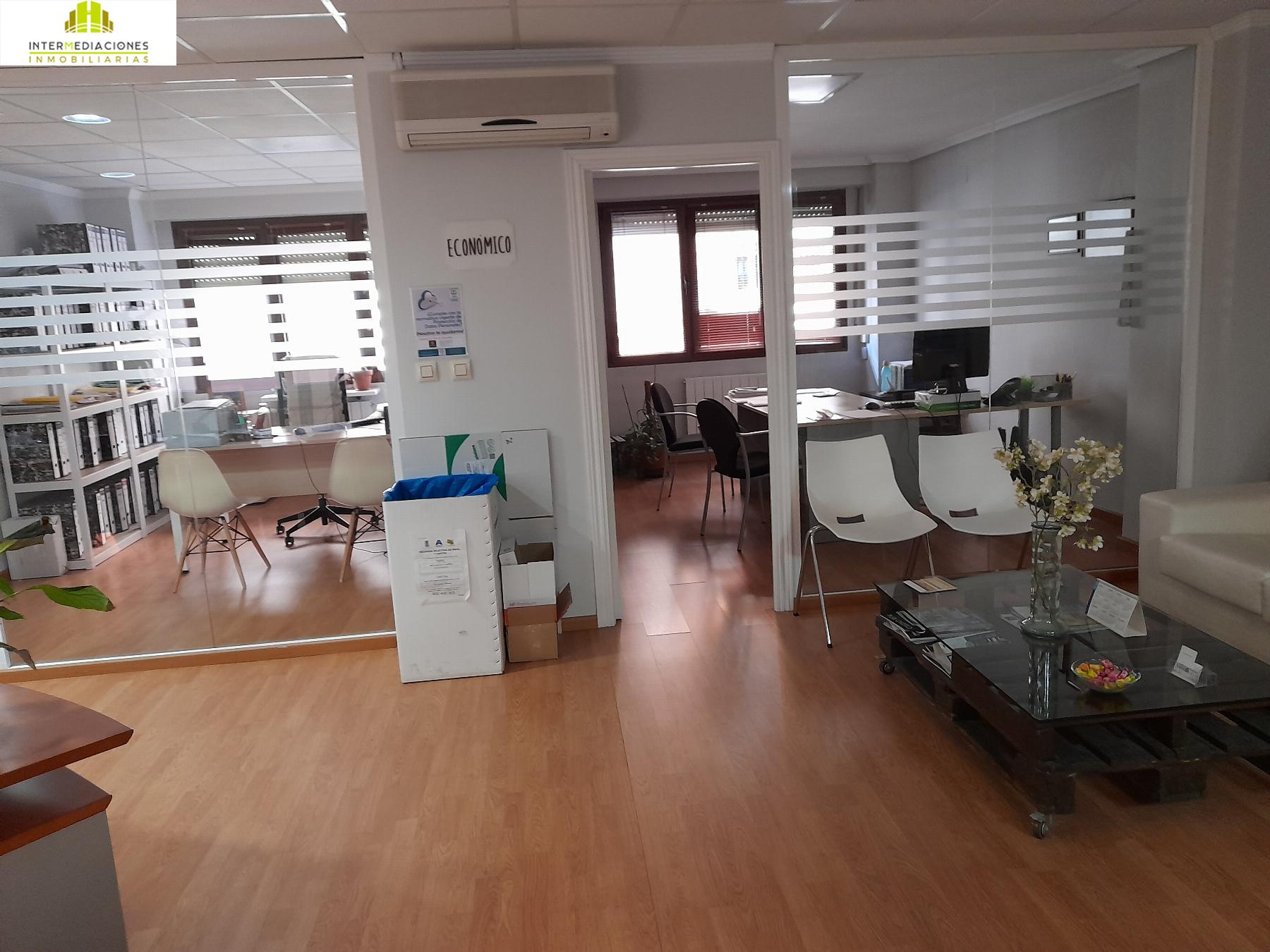 For sale of office in Albacete