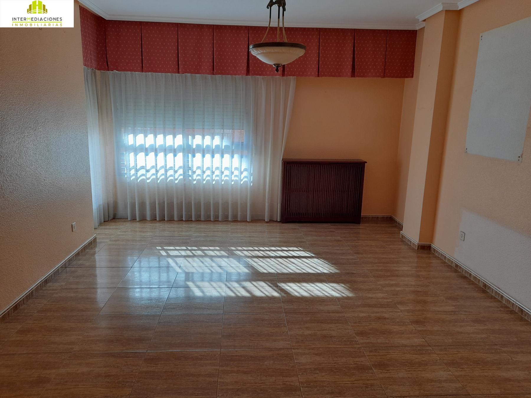For rent of flat in Albacete