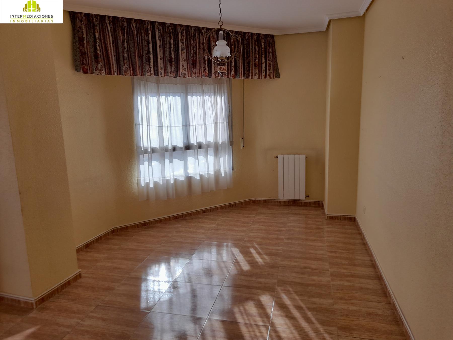 For rent of flat in Albacete