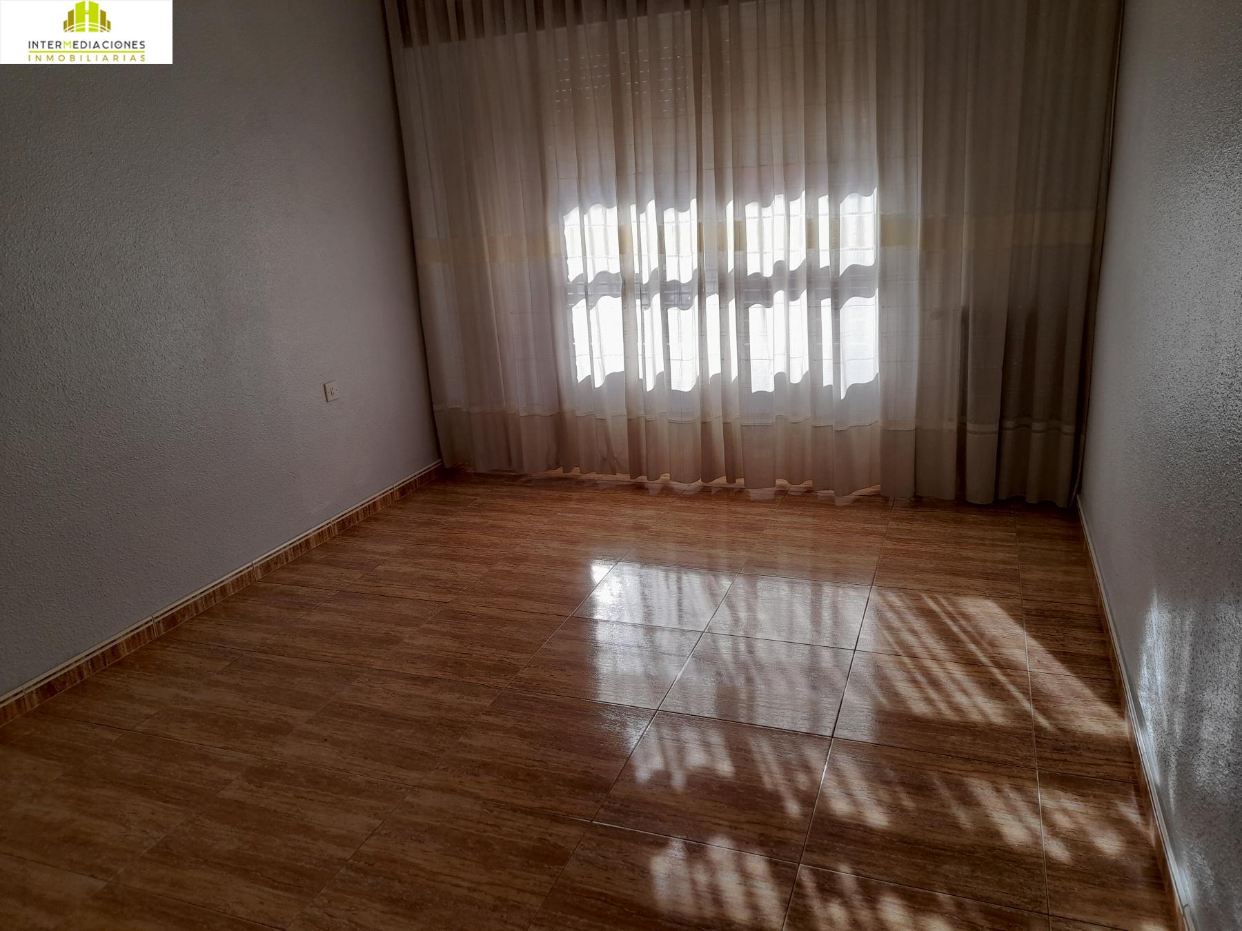 For rent of flat in Albacete