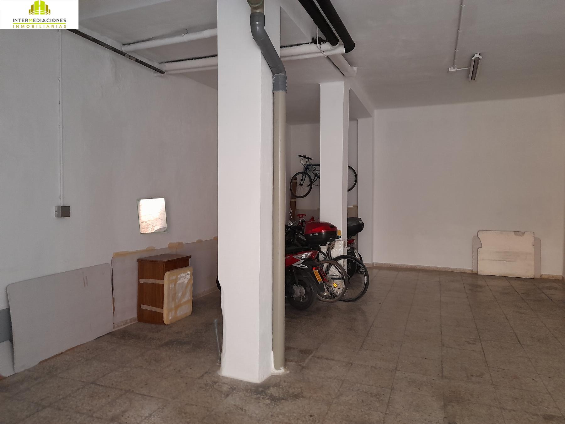 For sale of commercial in Albacete