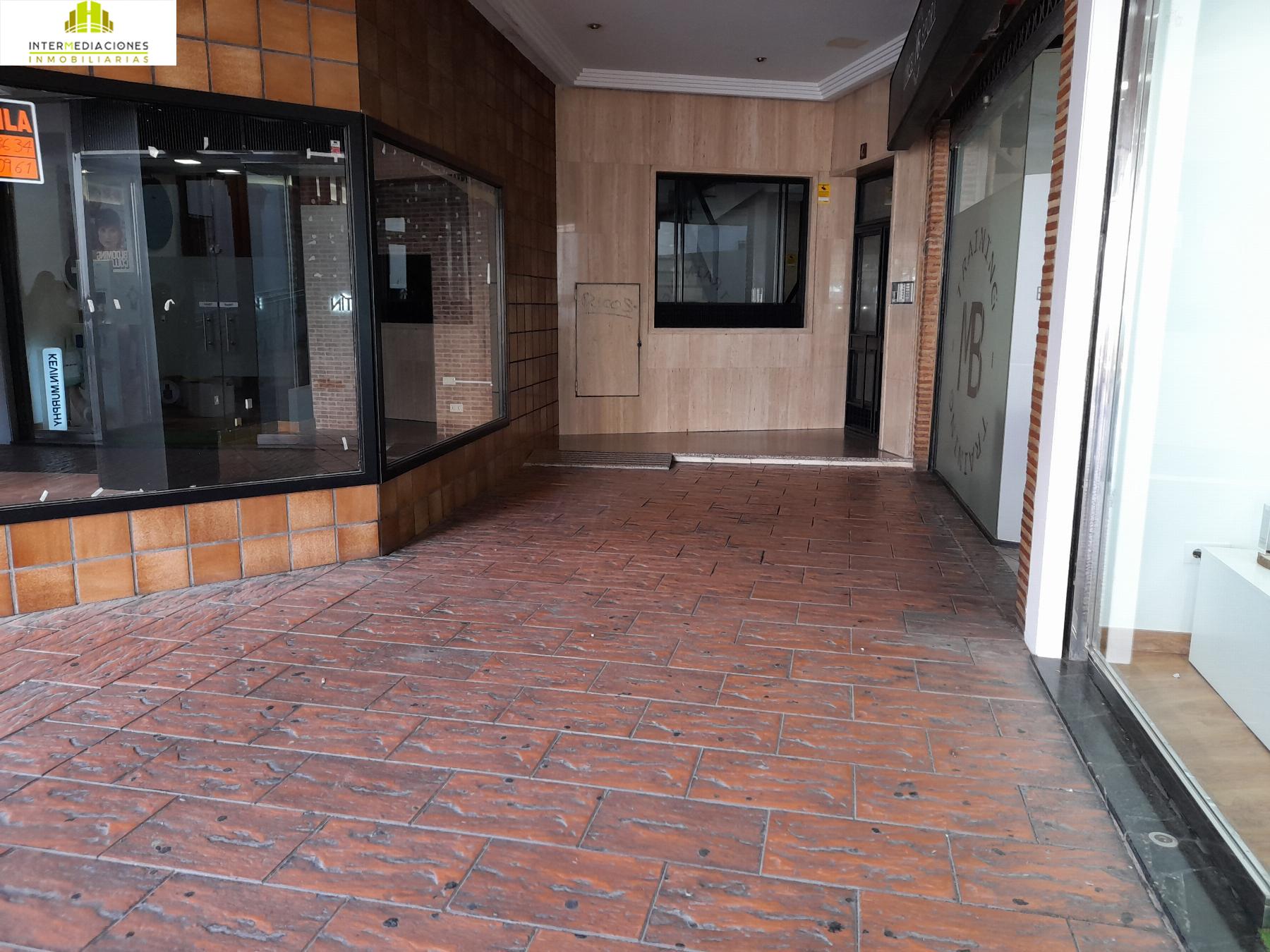 For rent of commercial in Albacete