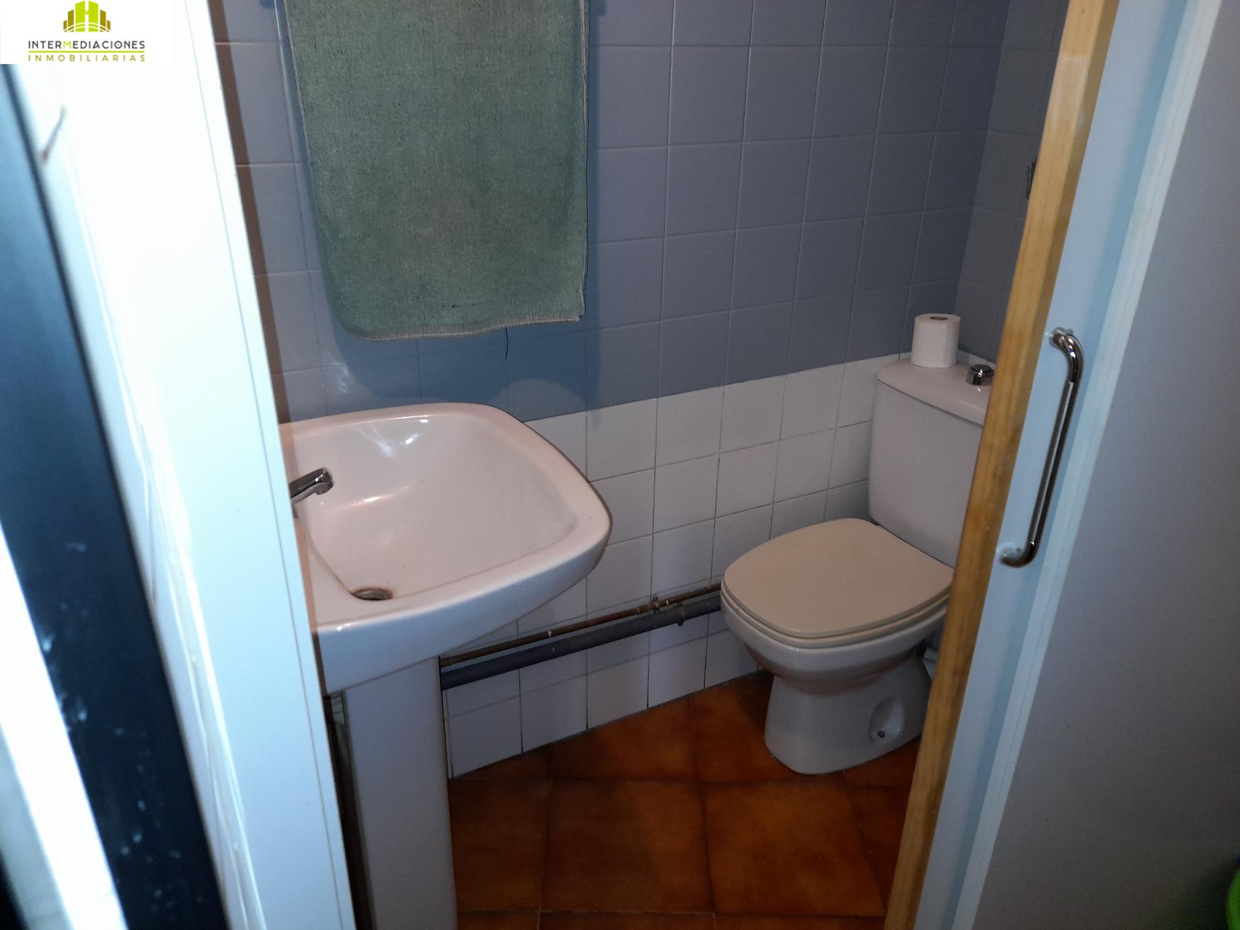 For rent of commercial in Albacete