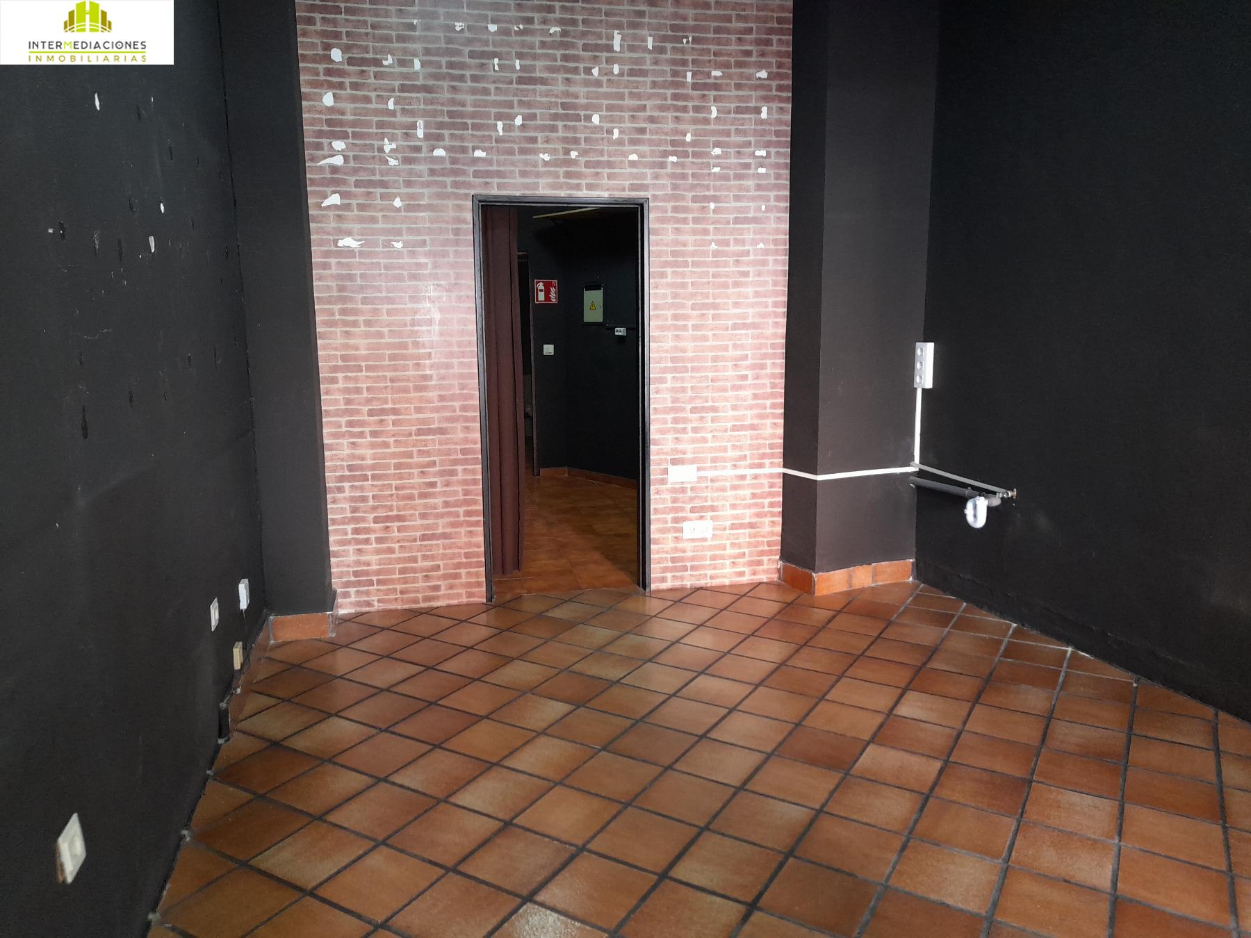 For rent of commercial in Albacete