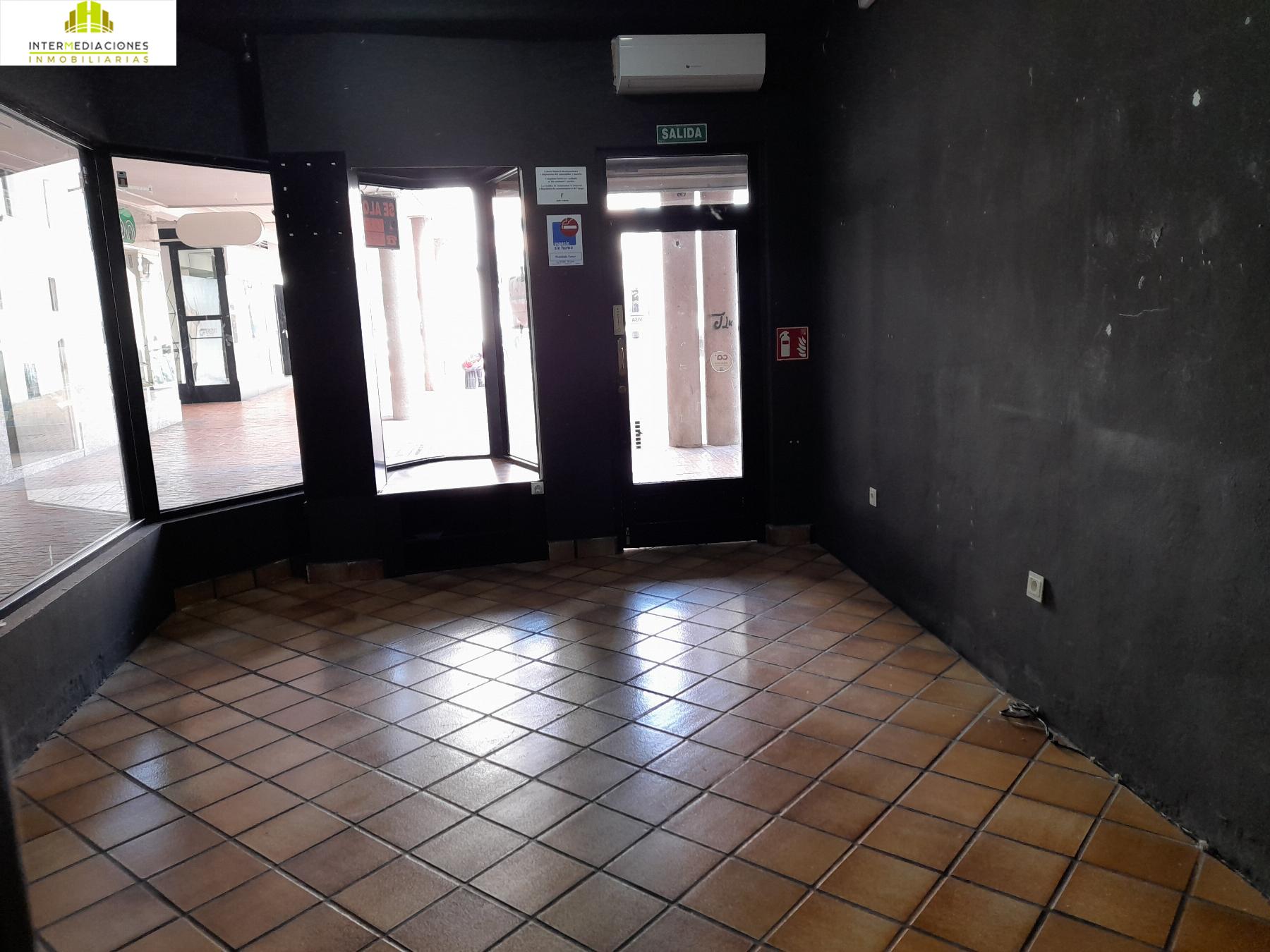 For rent of commercial in Albacete