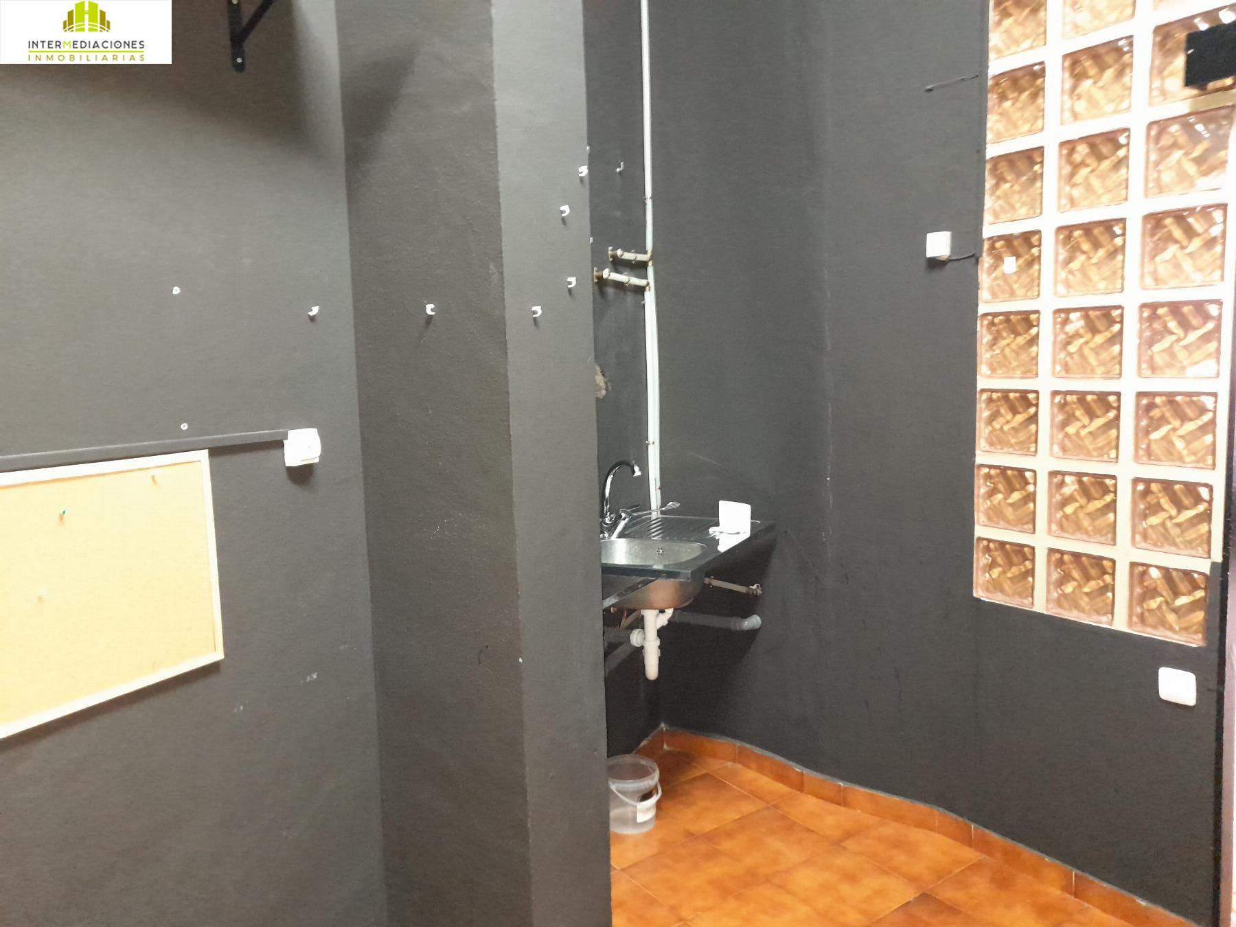 For rent of commercial in Albacete