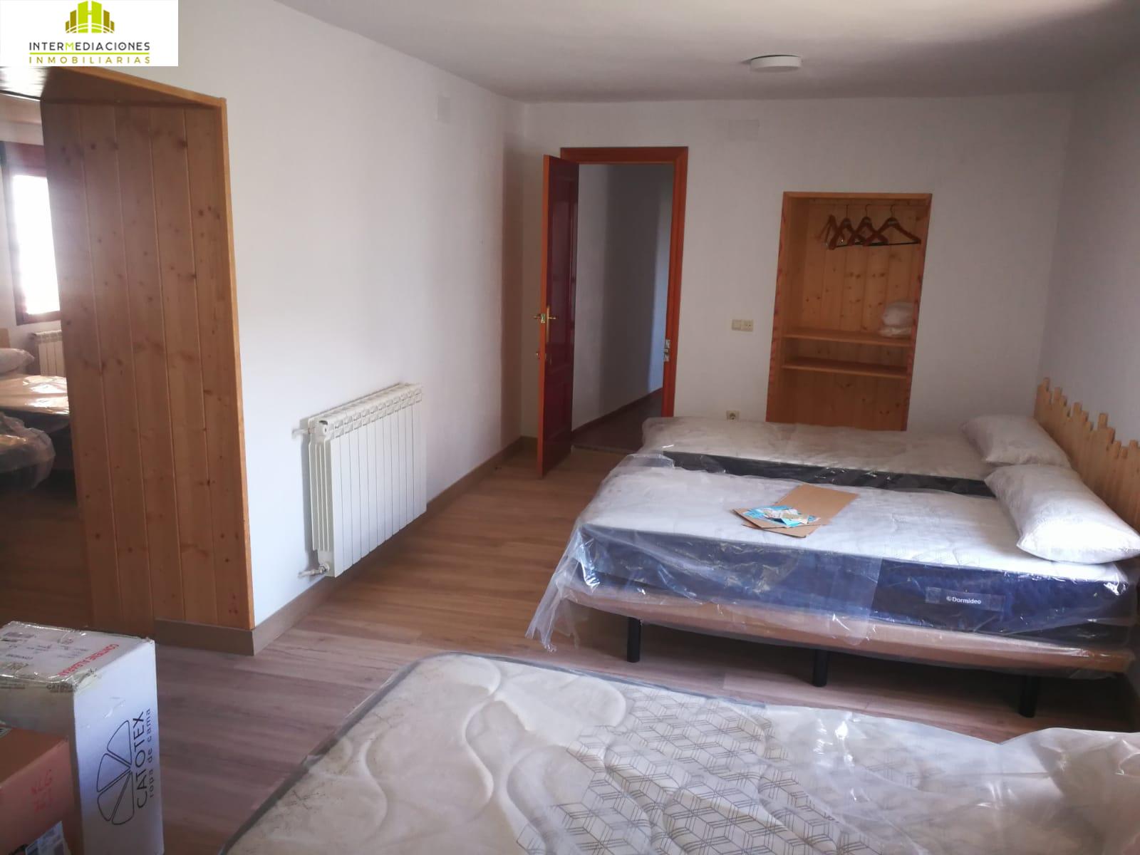 For rent of chalet in Albacete
