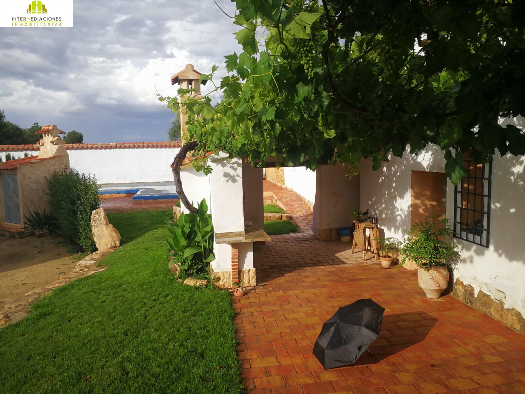 For rent of chalet in Albacete