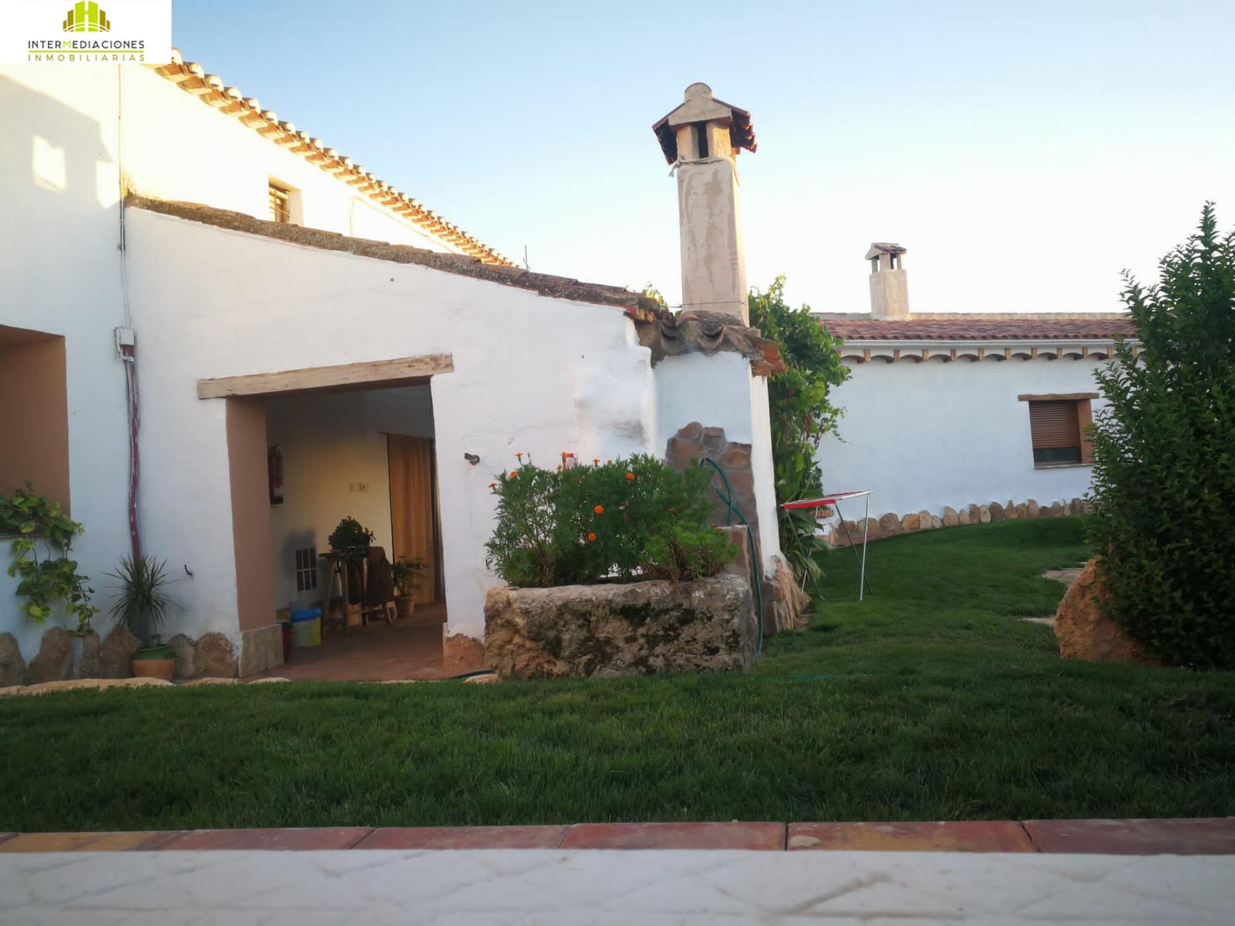 For rent of chalet in Albacete