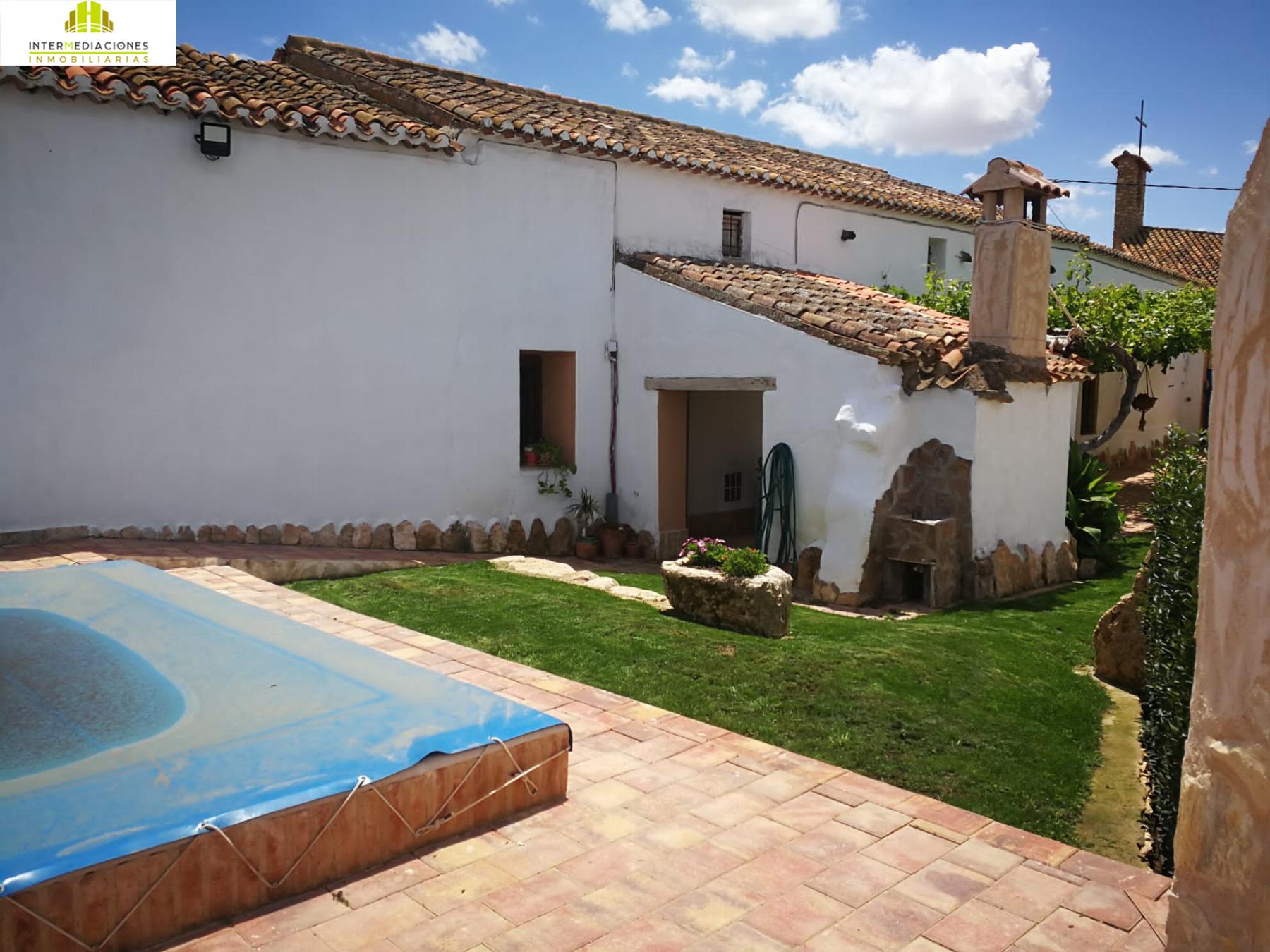 For rent of chalet in Albacete