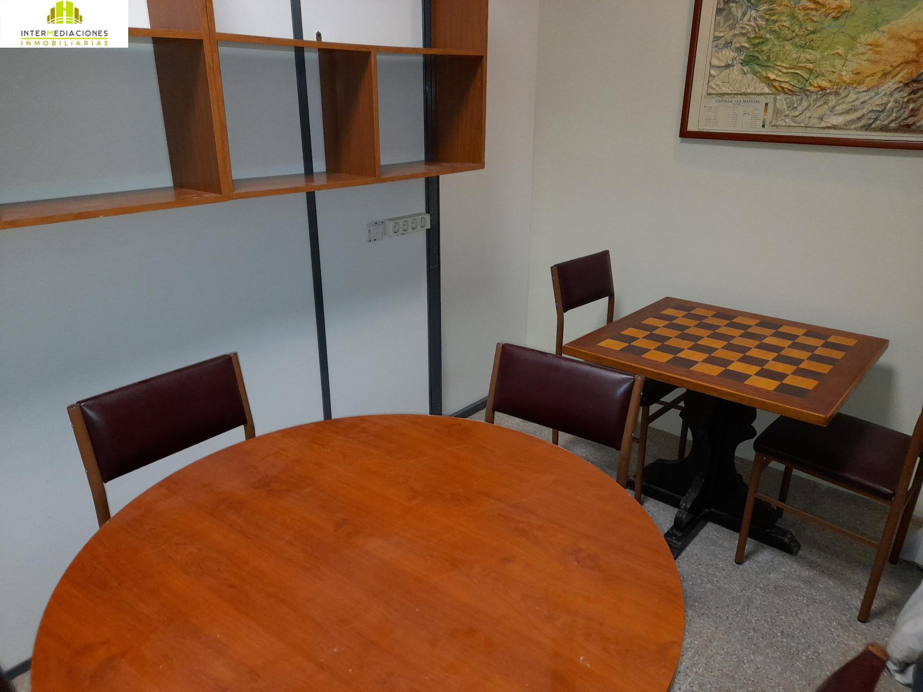 For rent of office in Albacete