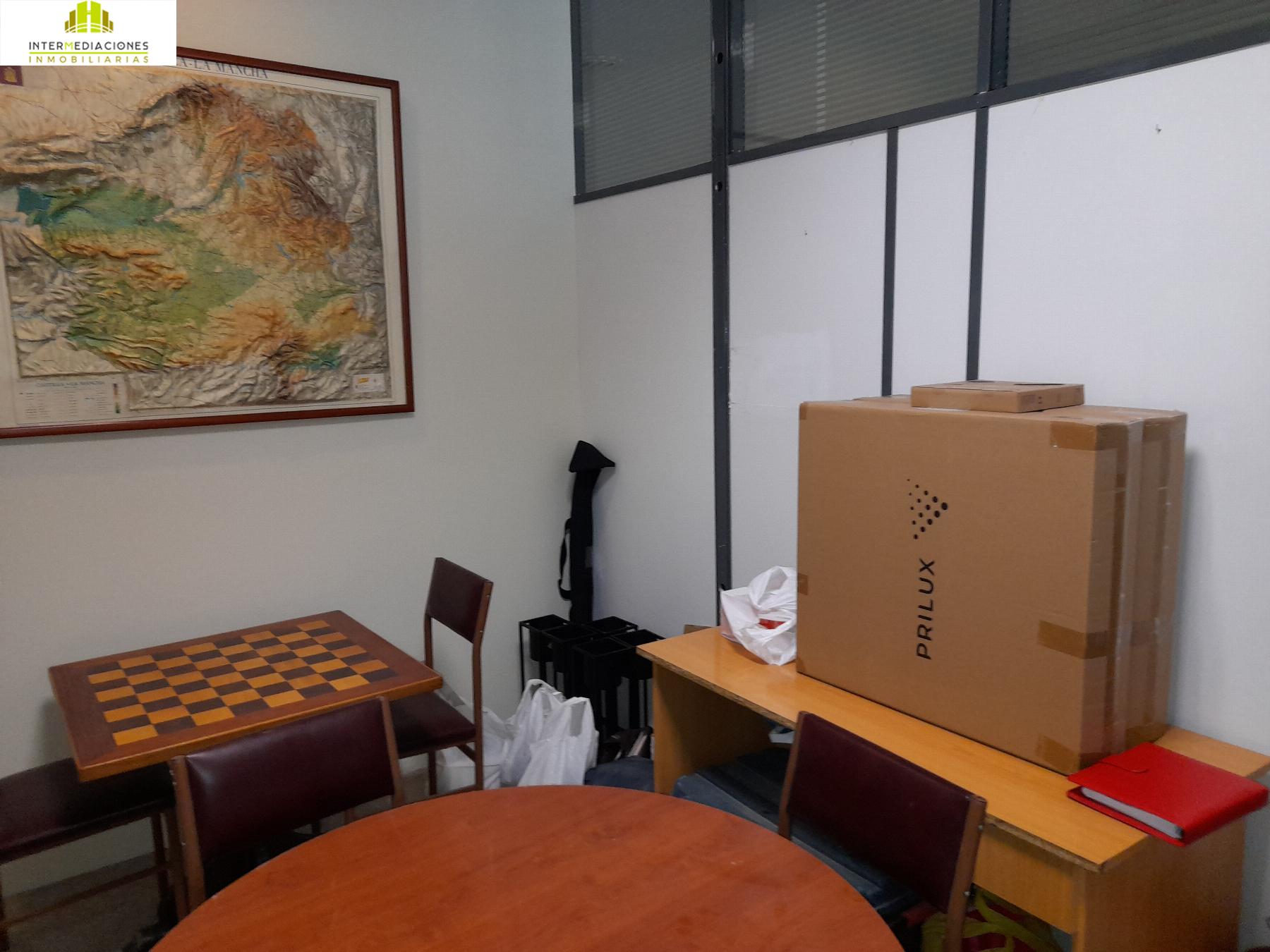 For rent of office in Albacete