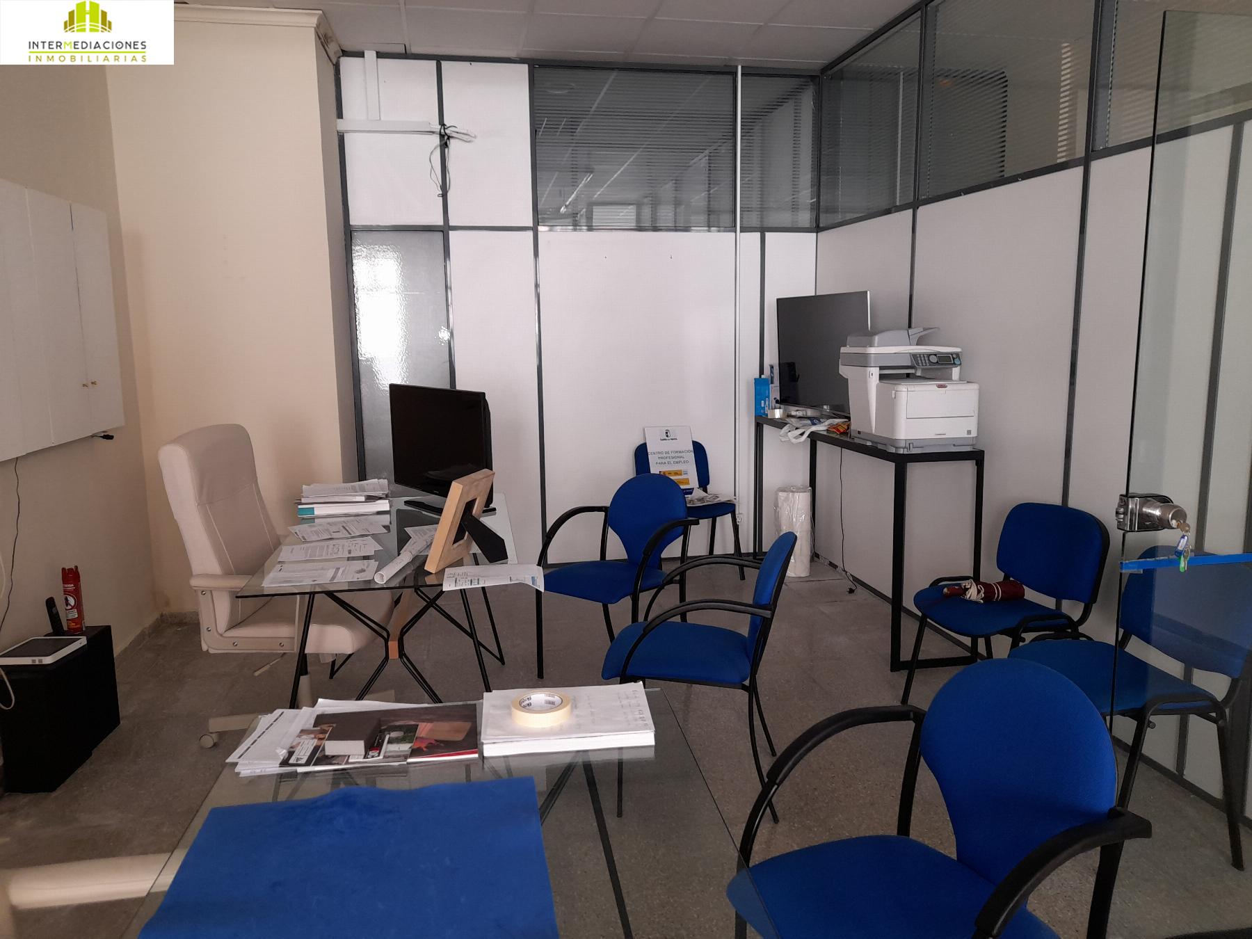 For rent of office in Albacete