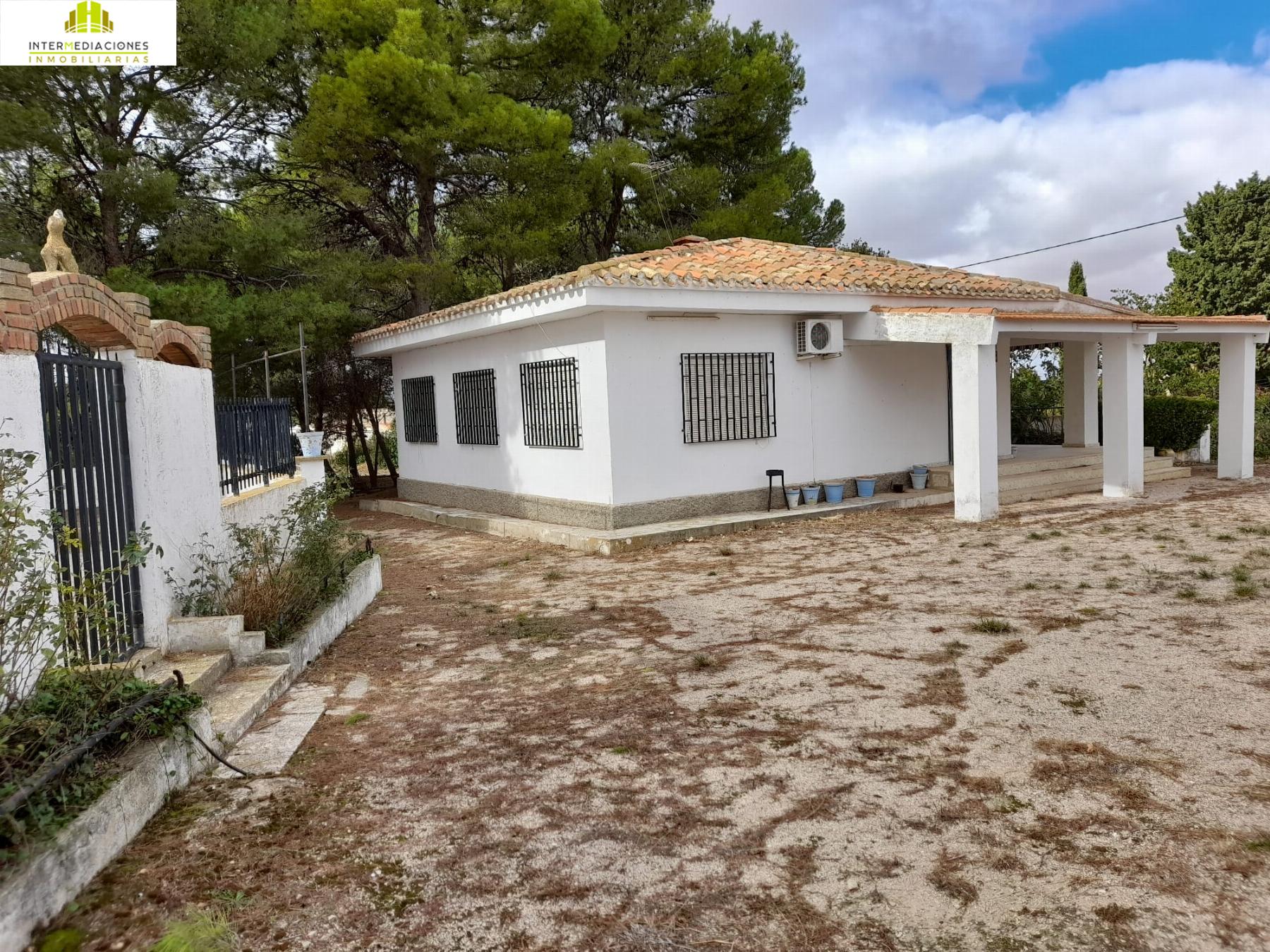 For sale of rural property in Albacete