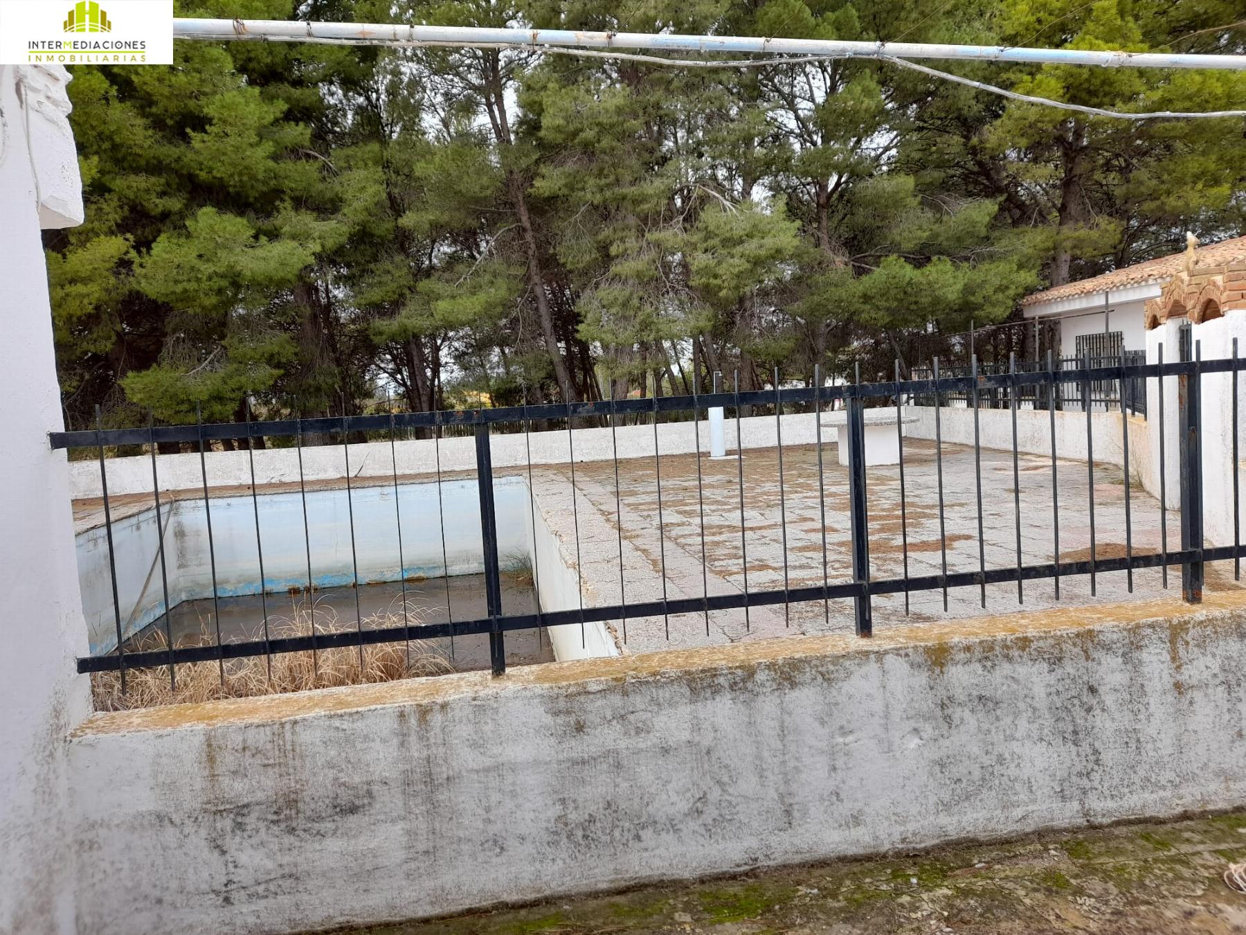For sale of rural property in Albacete