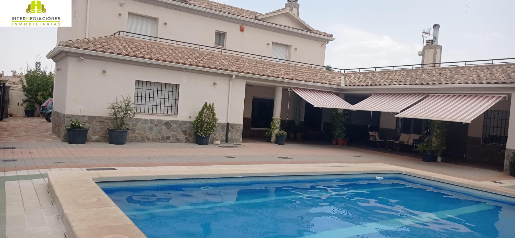 Venta de chalet en Albacete