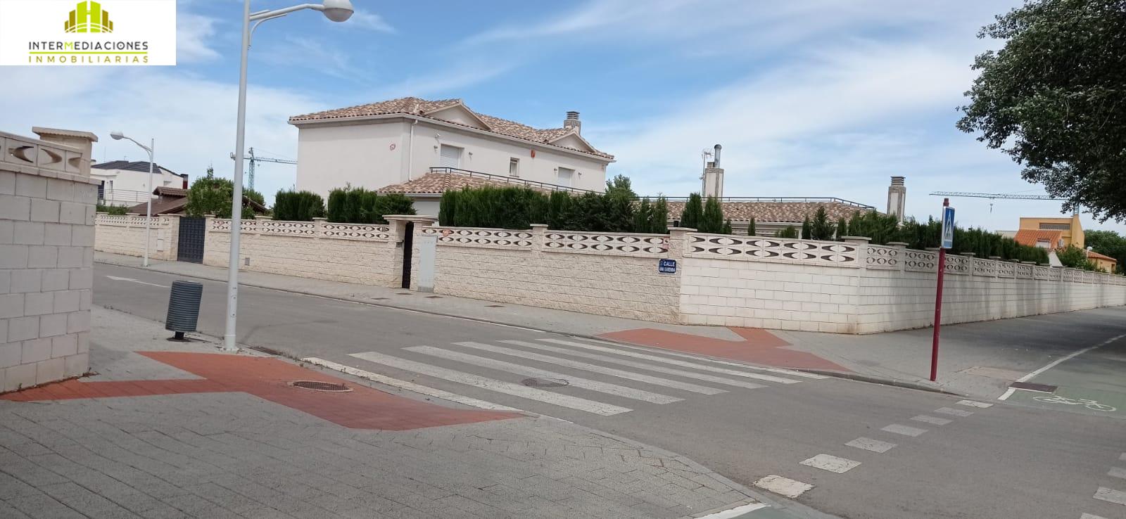 For sale of chalet in Albacete