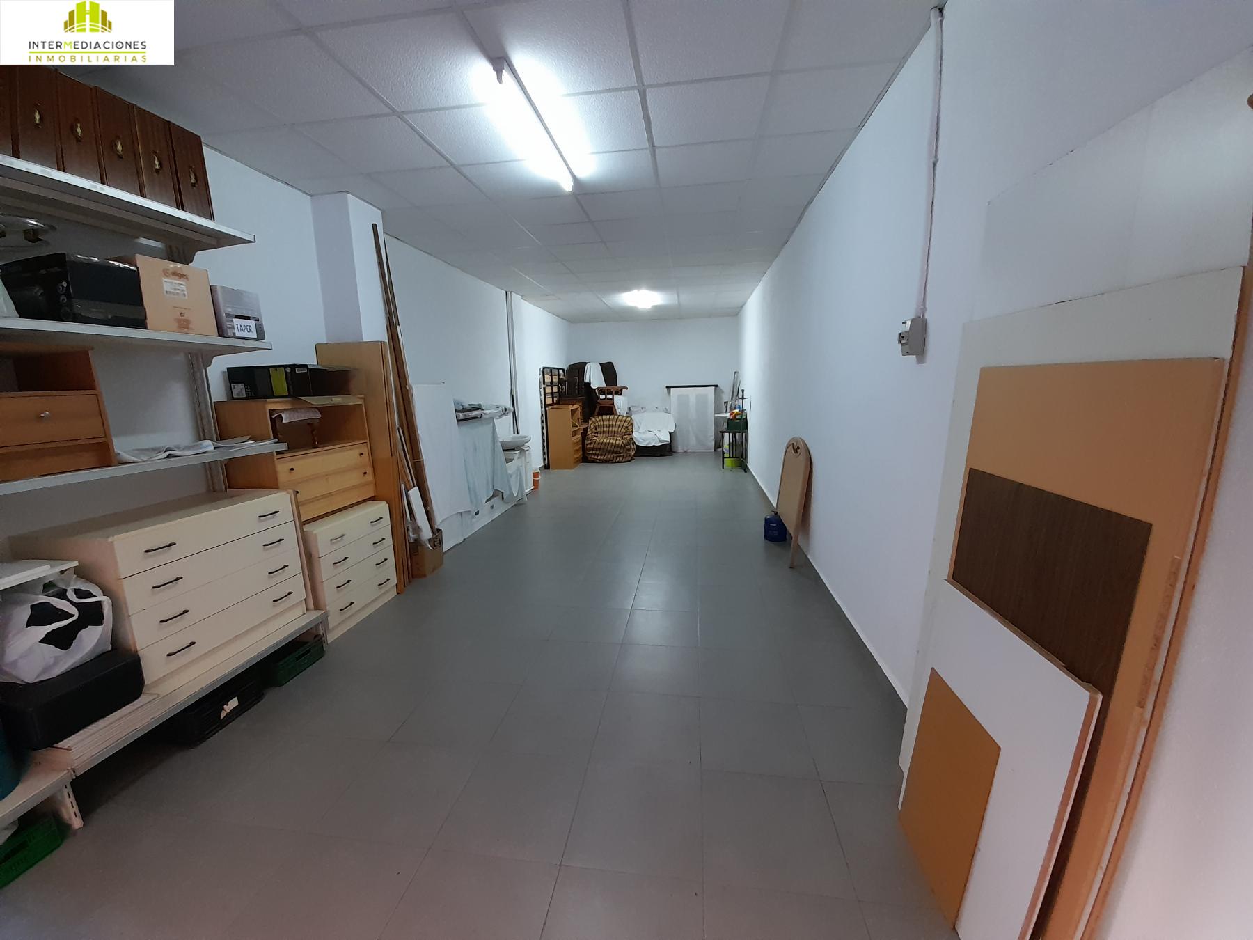 For rent of commercial in Albacete