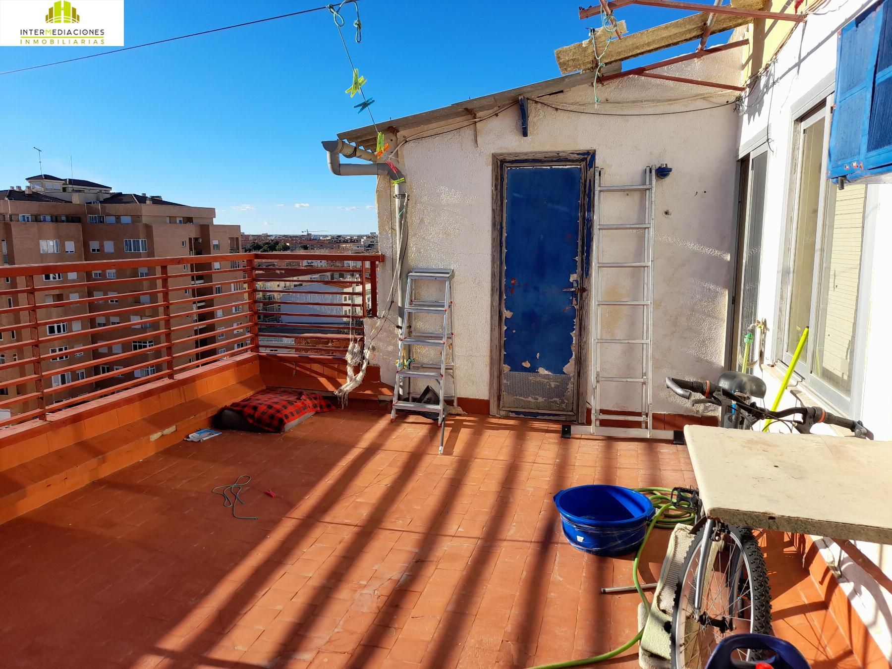 For sale of penthouse in Albacete