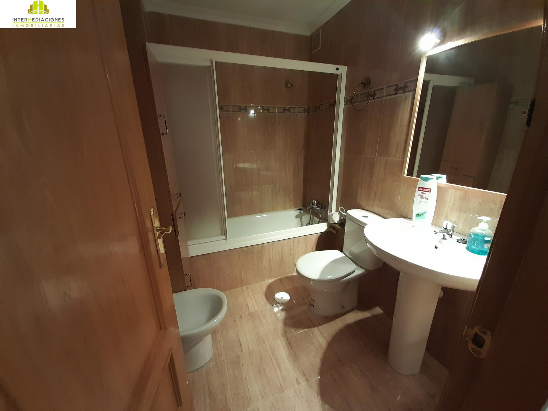 For sale of flat in Tobarra
