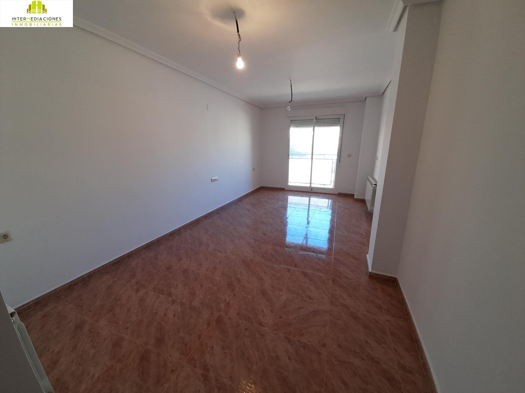 For sale of flat in Tobarra