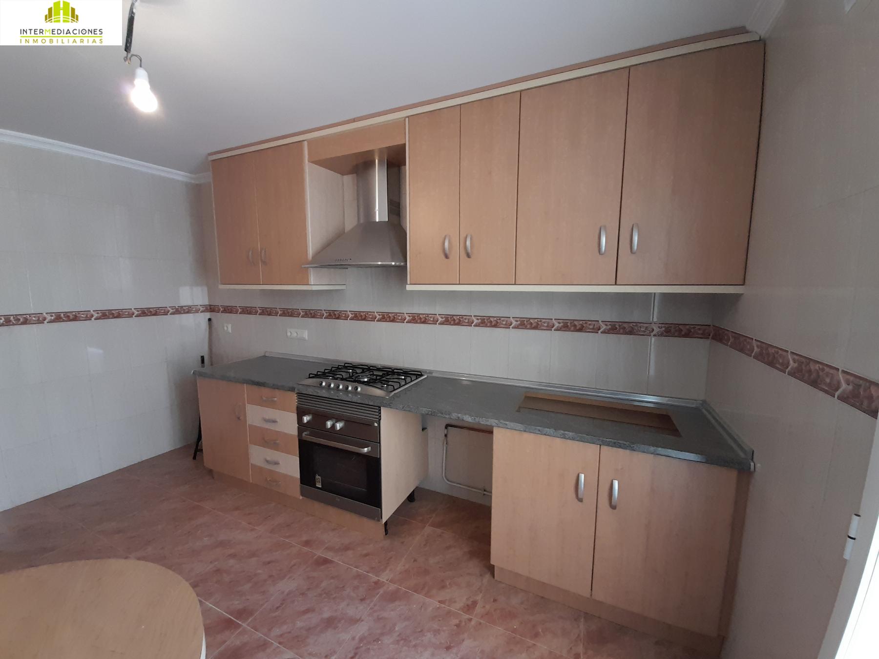 For sale of flat in Tobarra