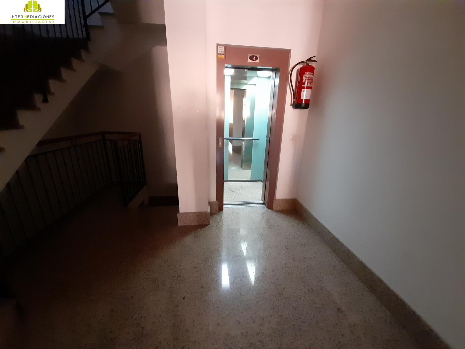 For sale of flat in Tobarra