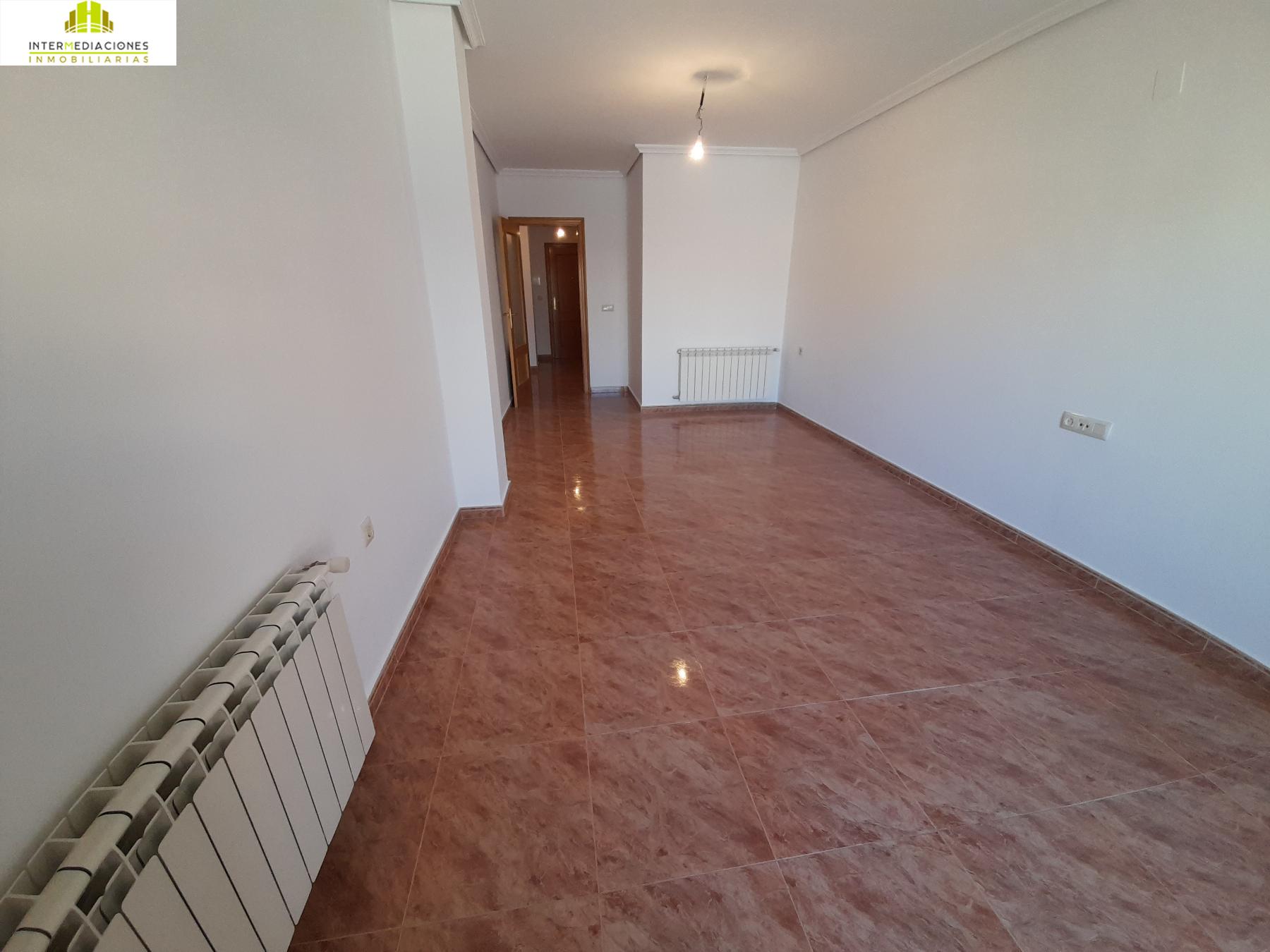 For sale of flat in Tobarra