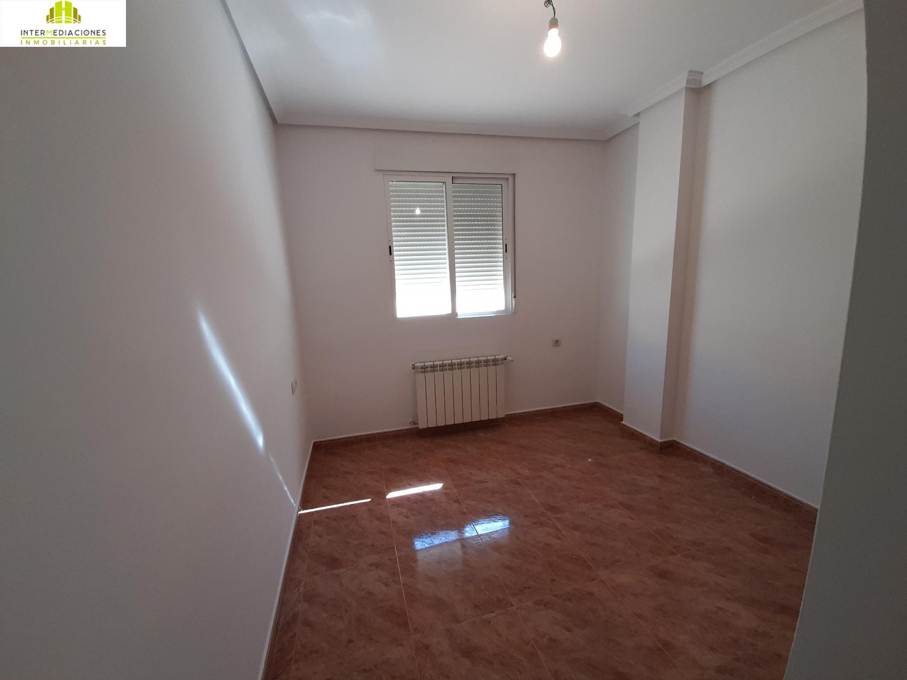 For sale of flat in Tobarra