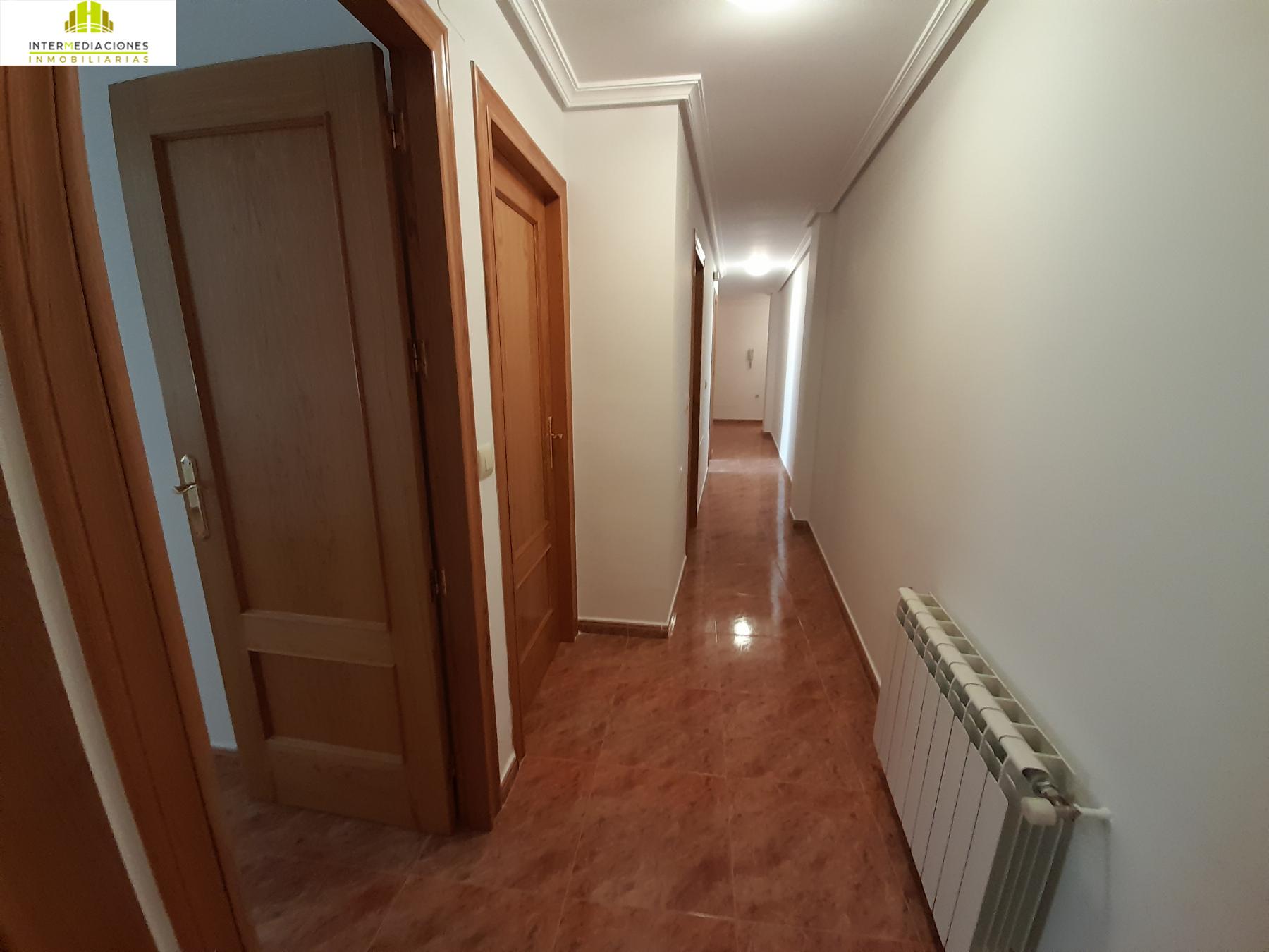 For sale of flat in Tobarra