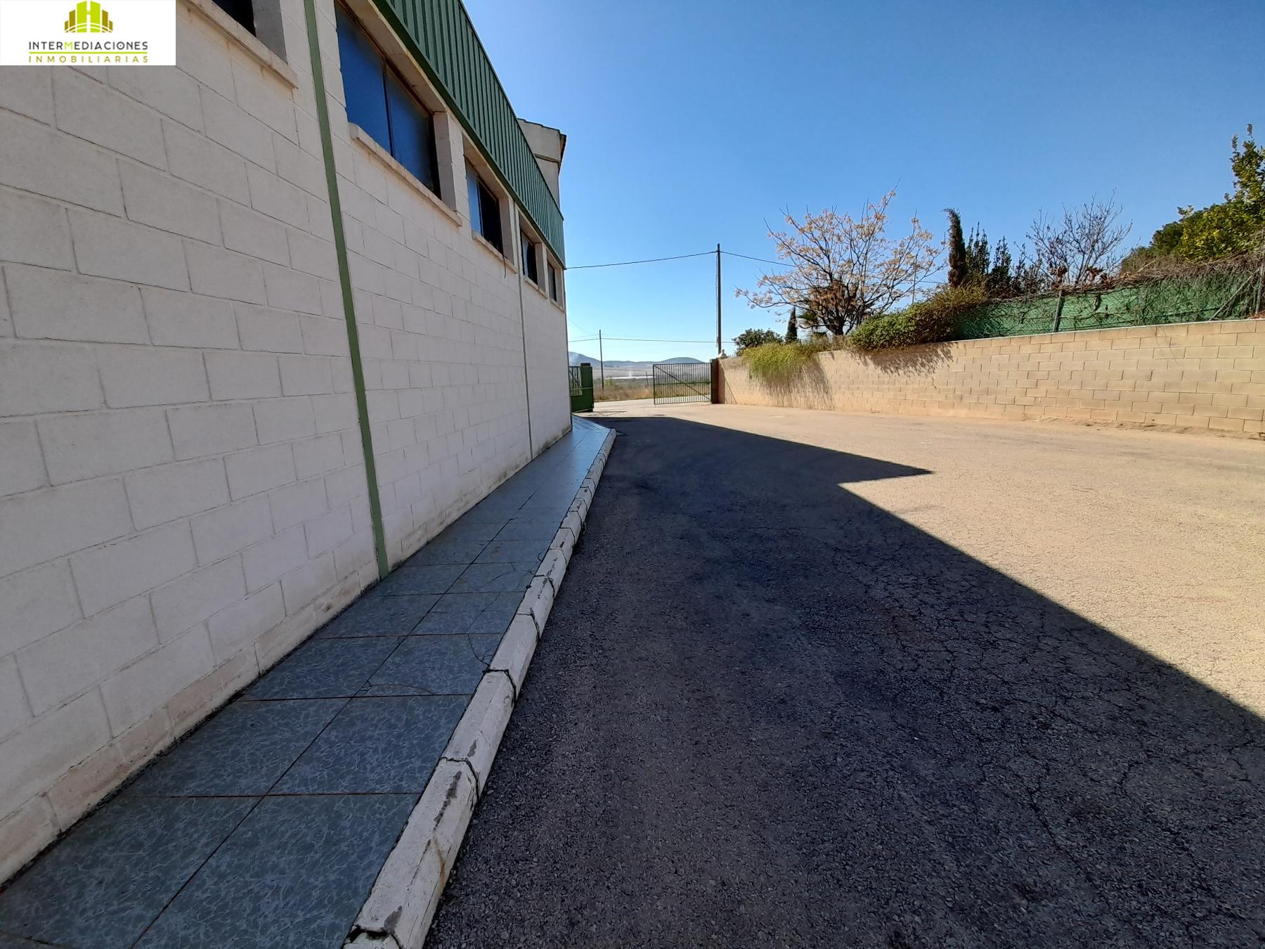 For sale of industrial plant/warehouse in Tobarra