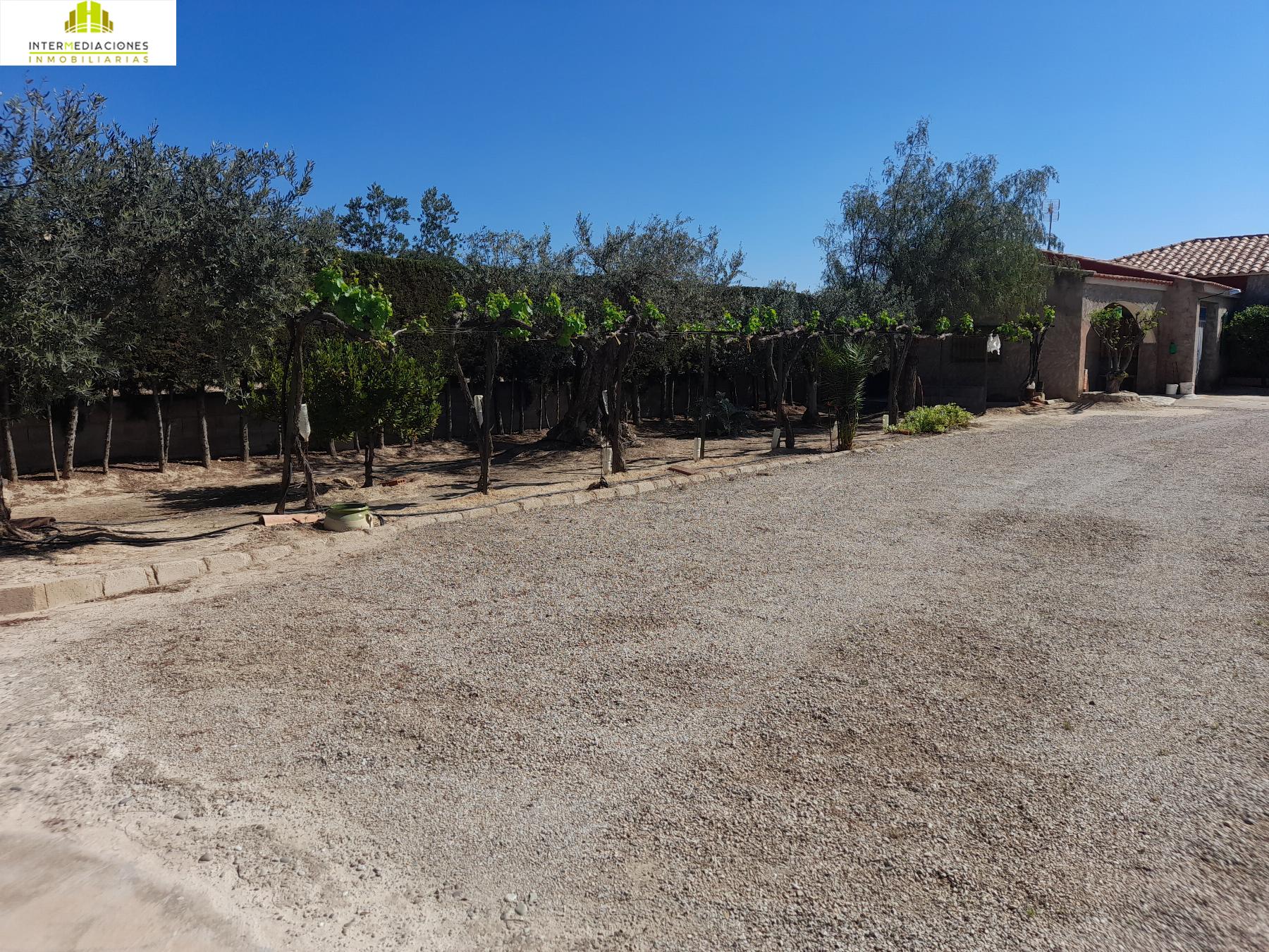 For sale of chalet in Tobarra