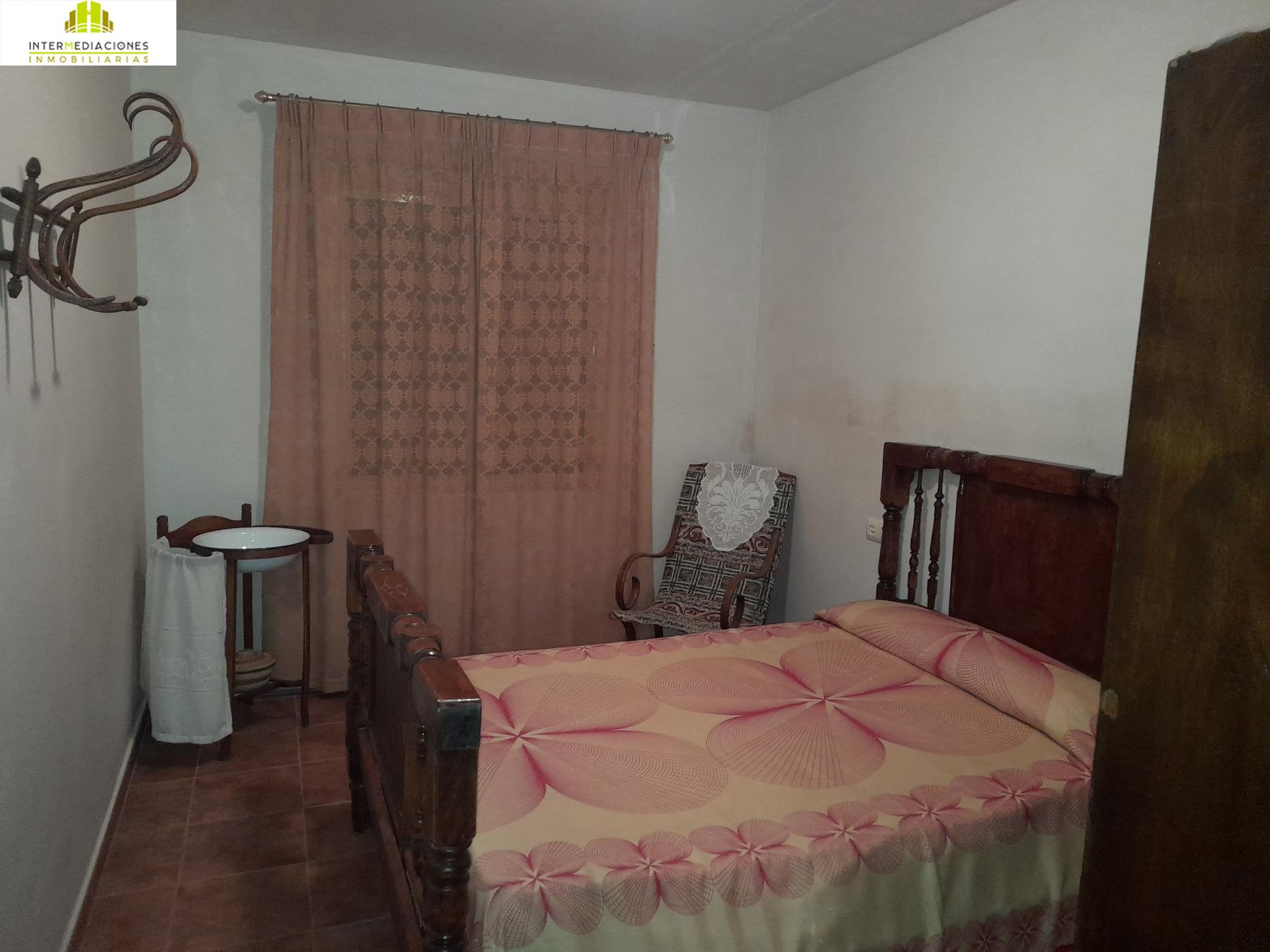 For sale of chalet in Tobarra